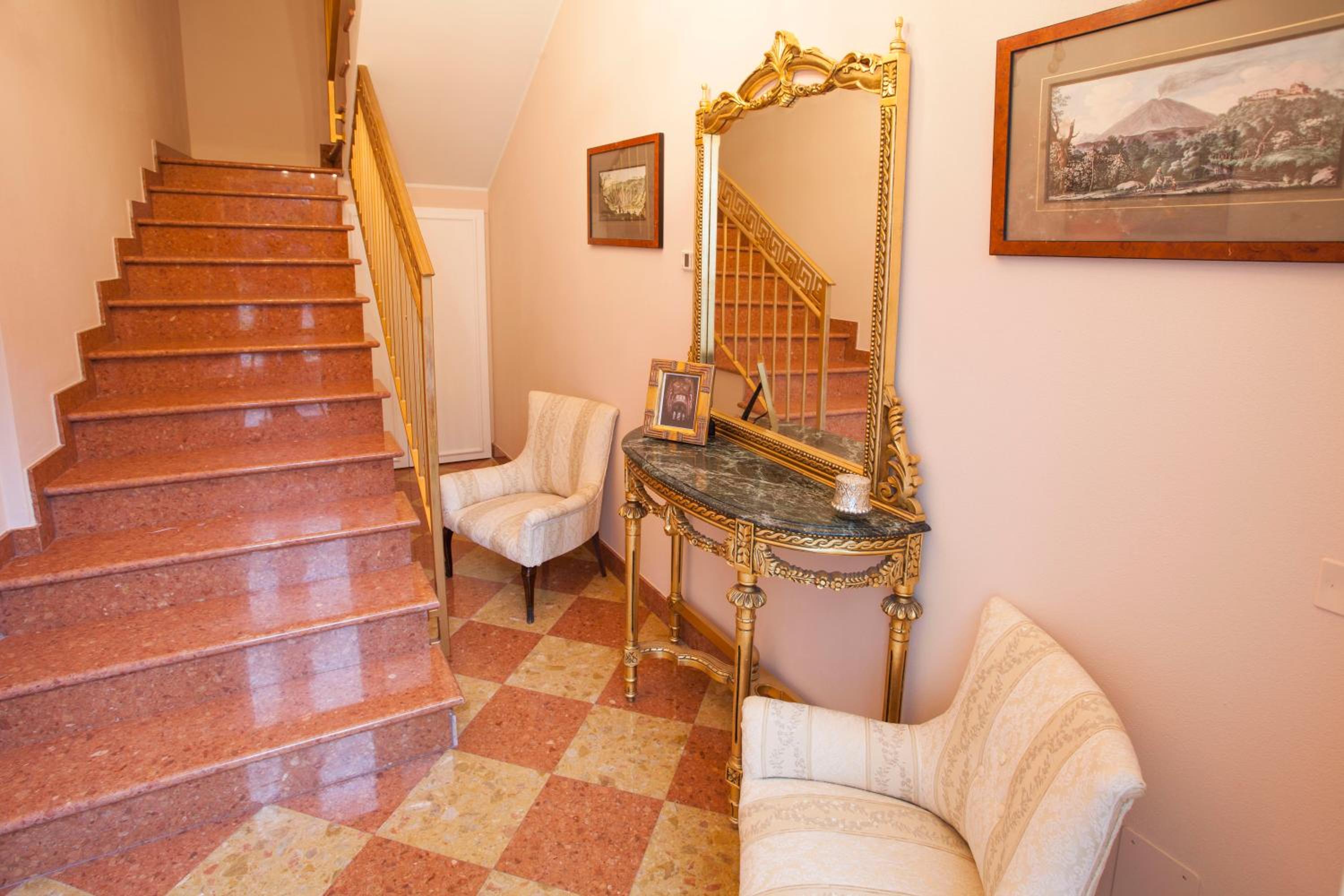 Apartment - Photo 8