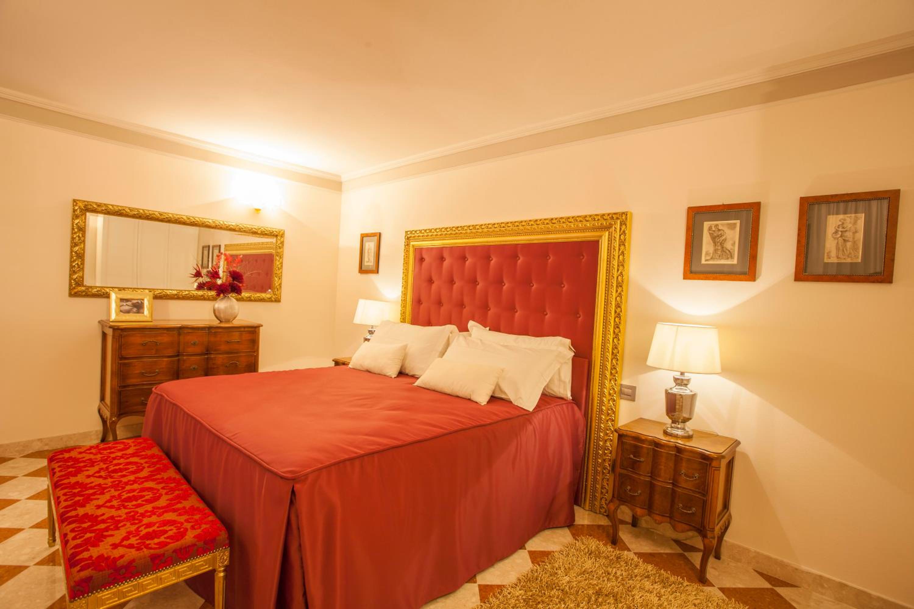 Loft Suite - Photo 5