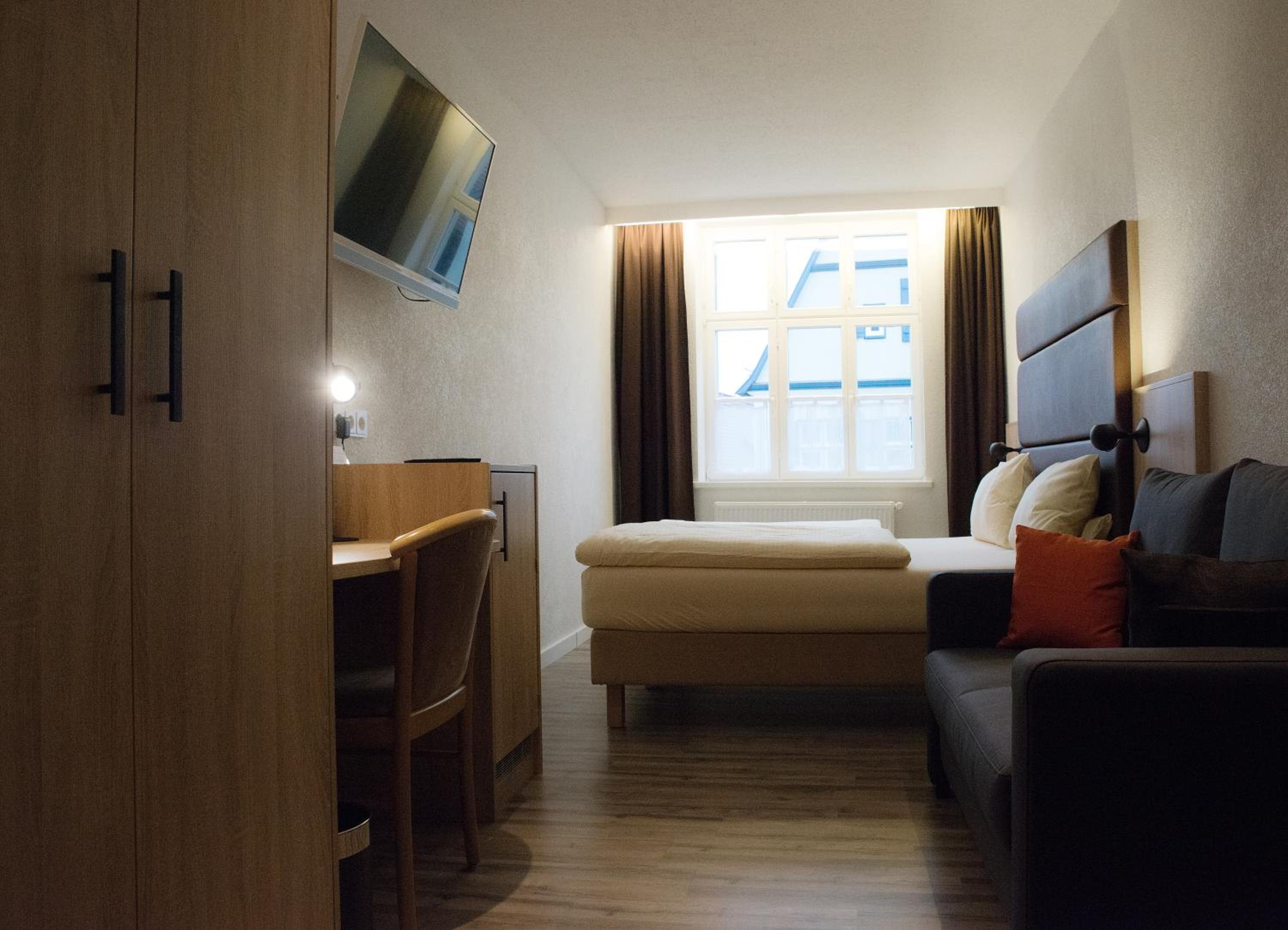 Double Room - Photo 9