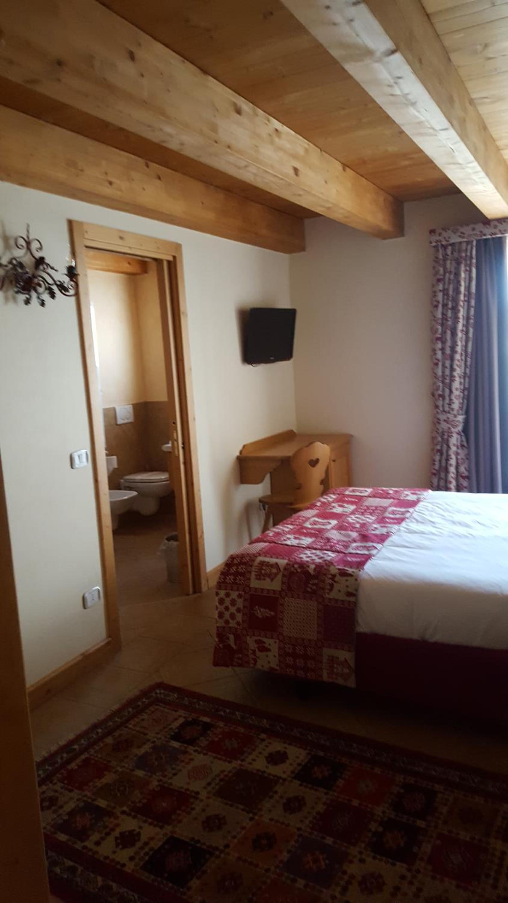 Double or Twin Room - Photo 3