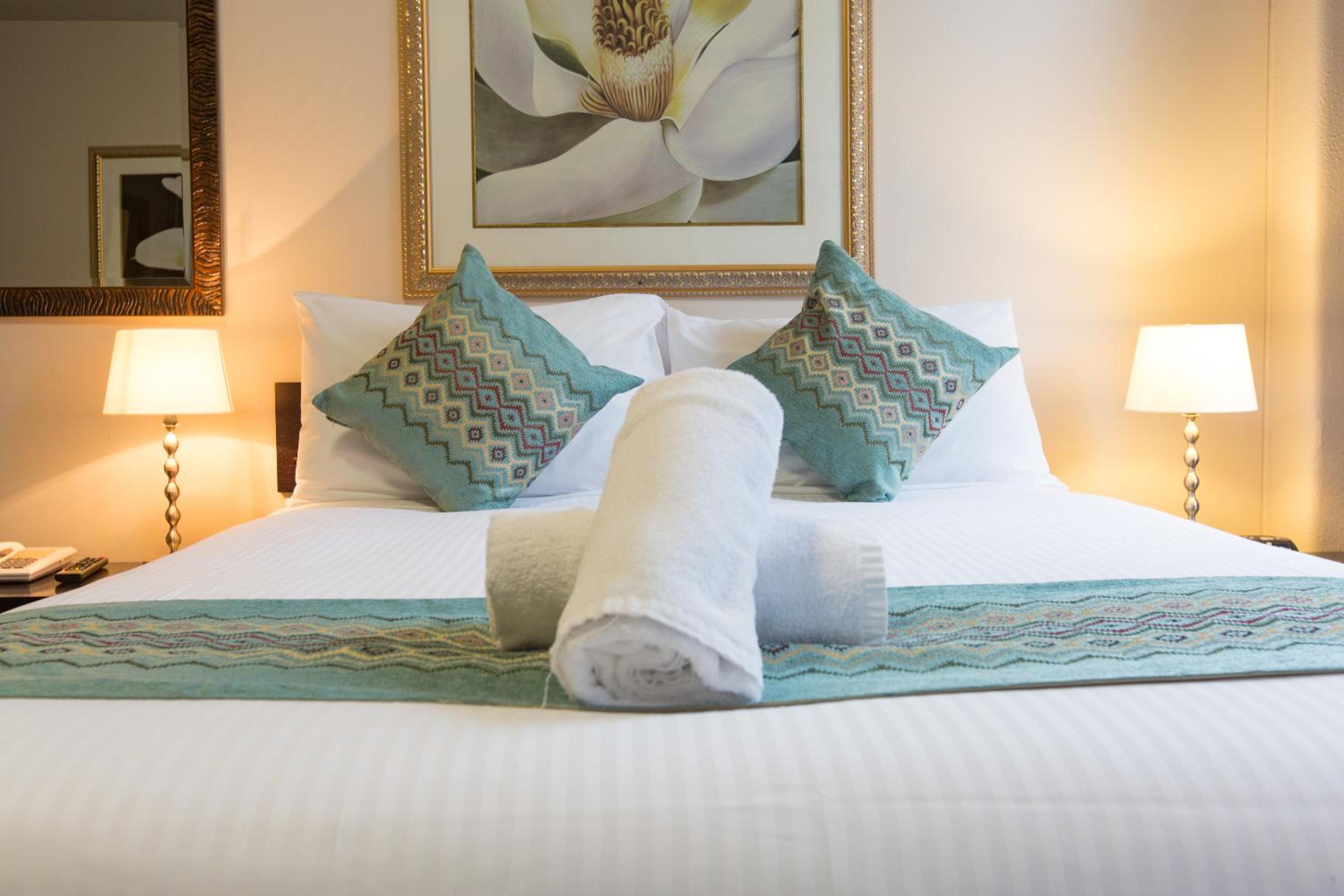Corporate Queen Room - Photo 3