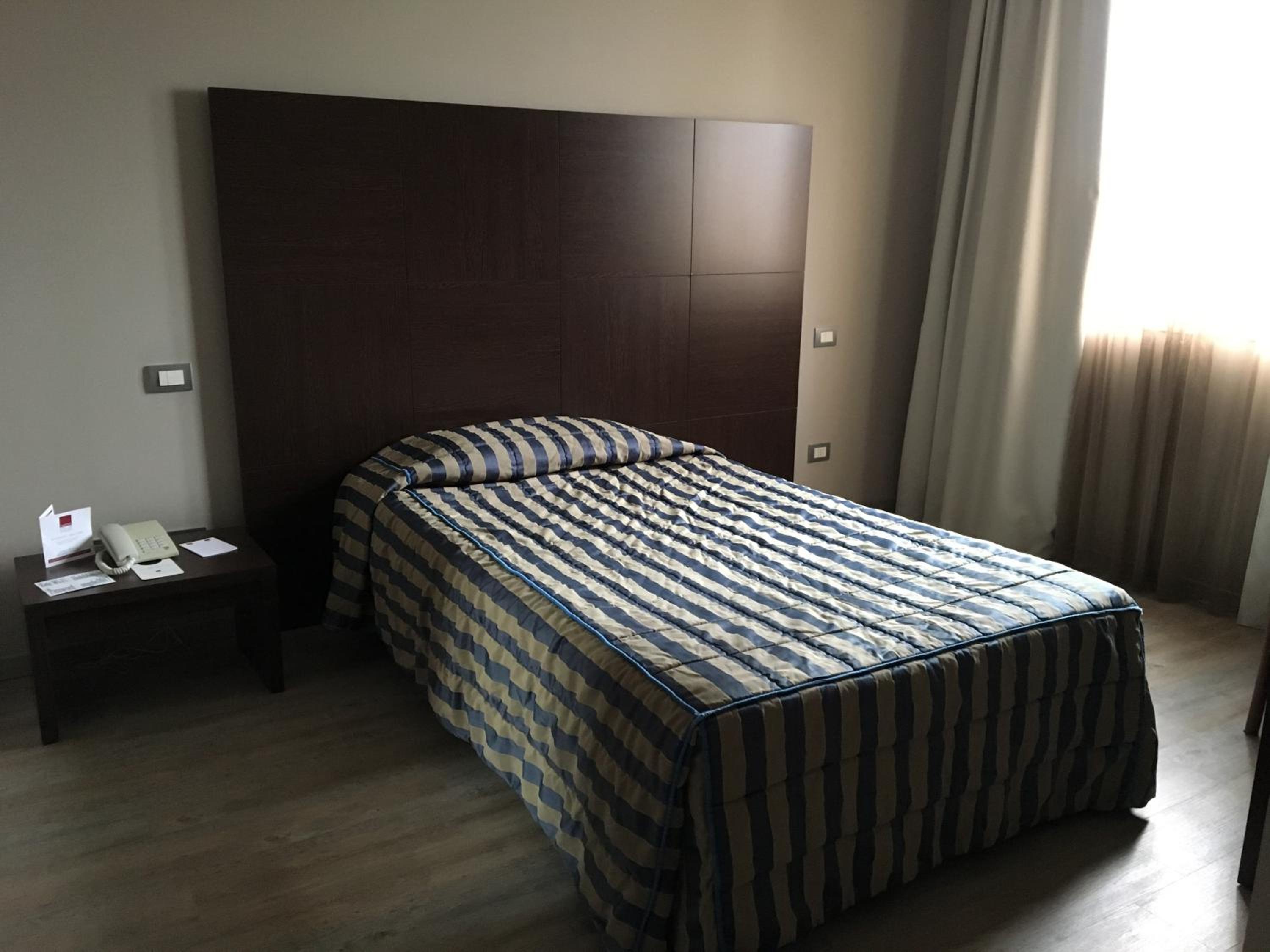 Single Room photo 3