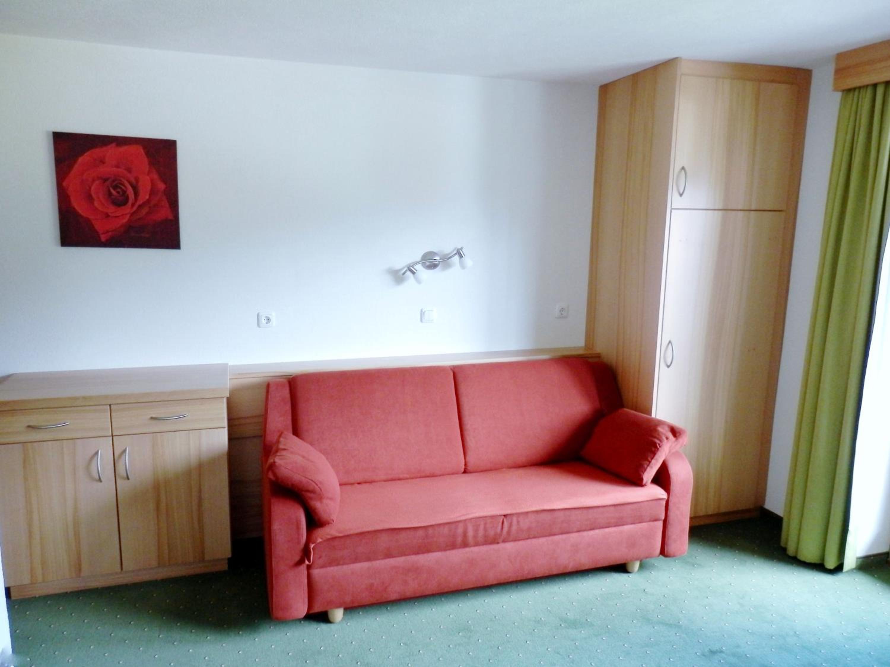 One-Bedroom Apartment with Balcony