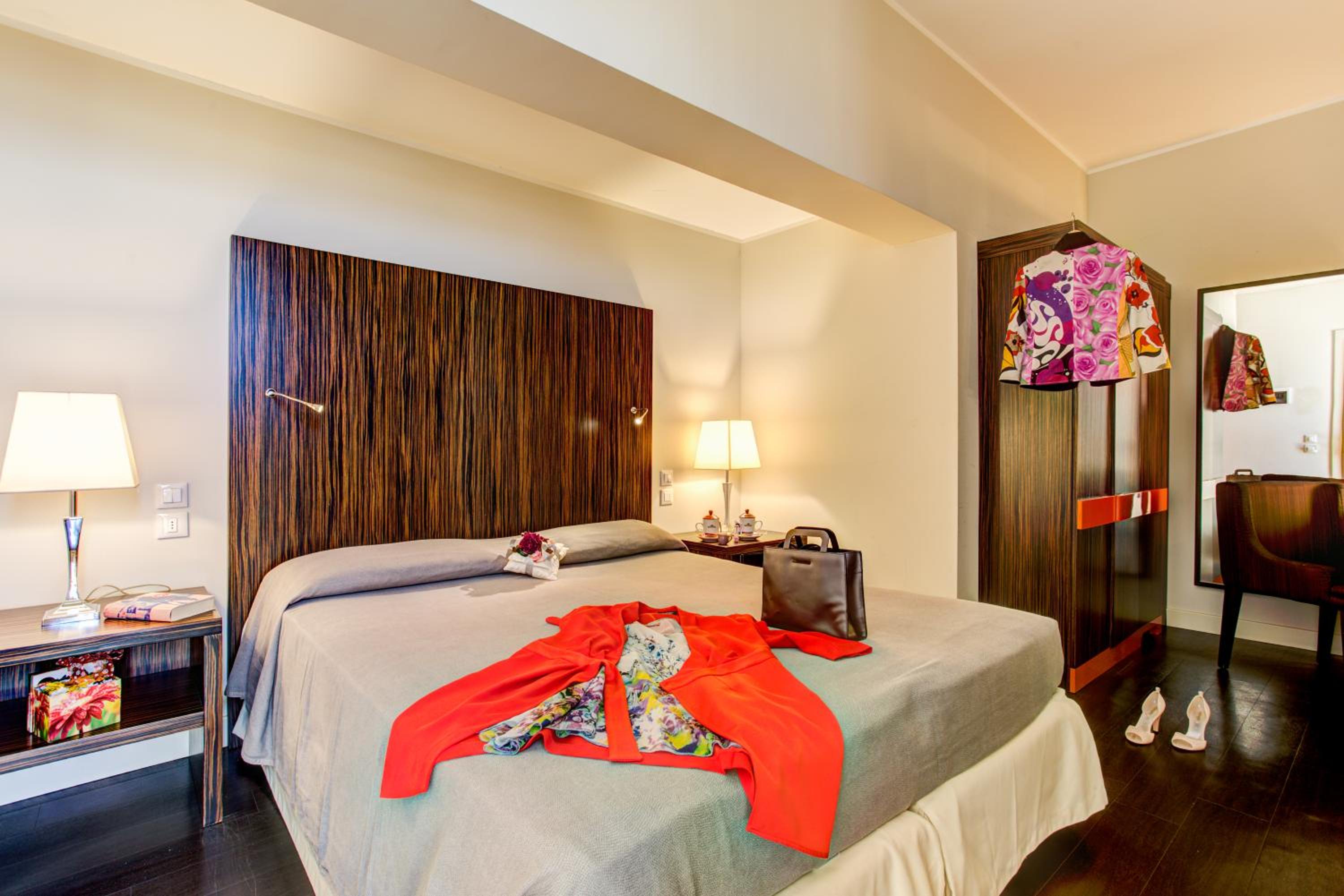 Junior Suite - Photo 1