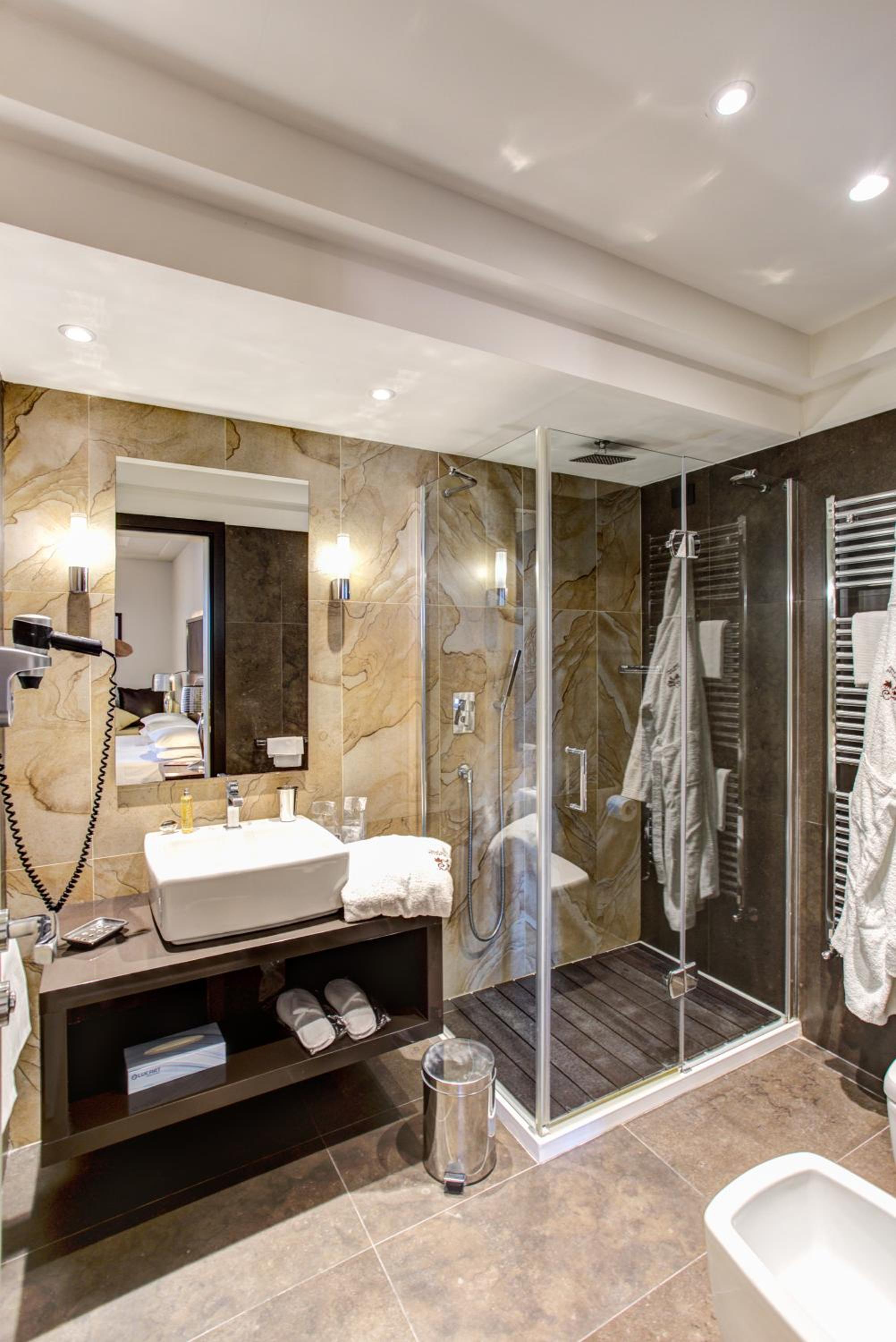Junior Suite - Photo 18