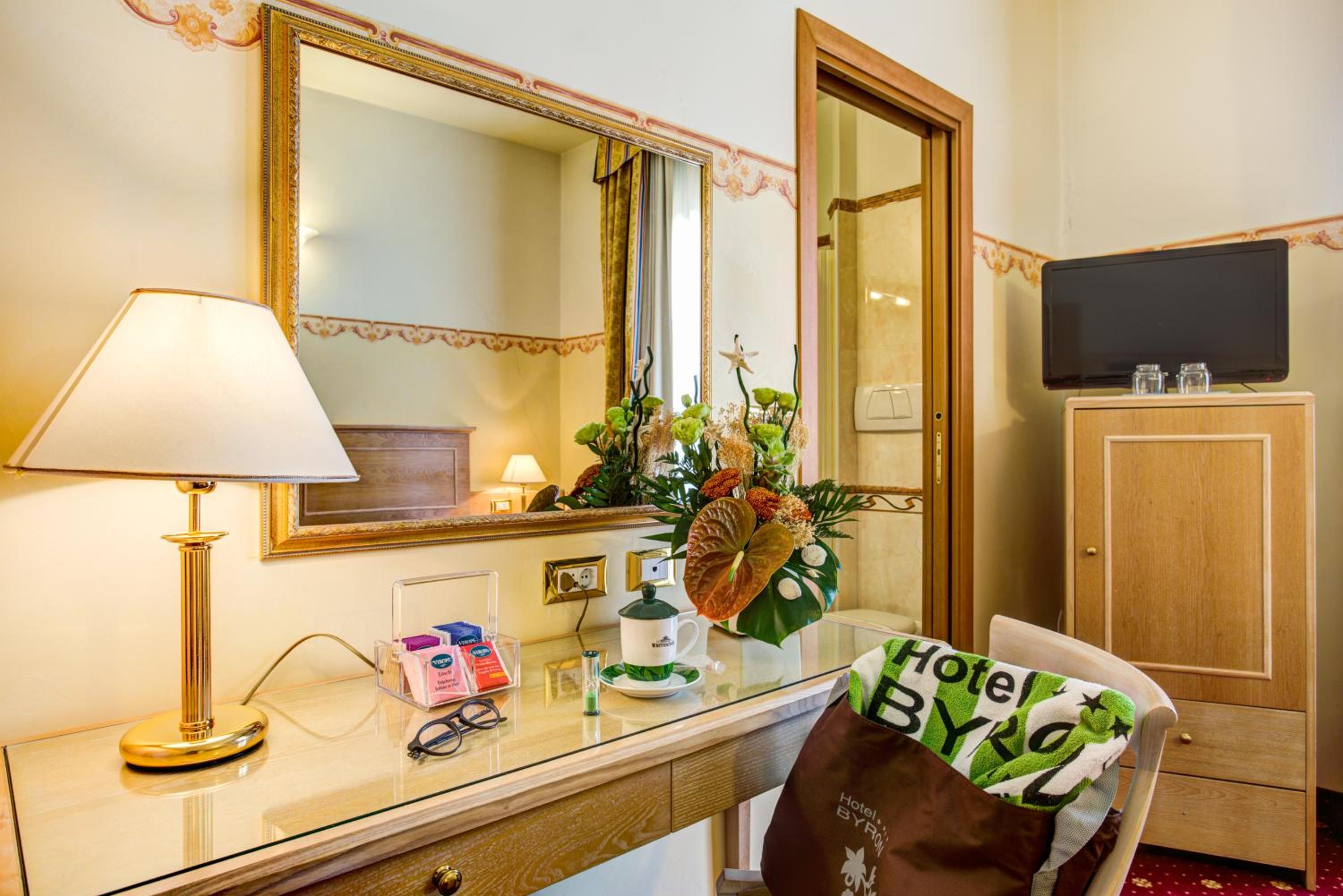 Triple Room with Sea View - Photo 8