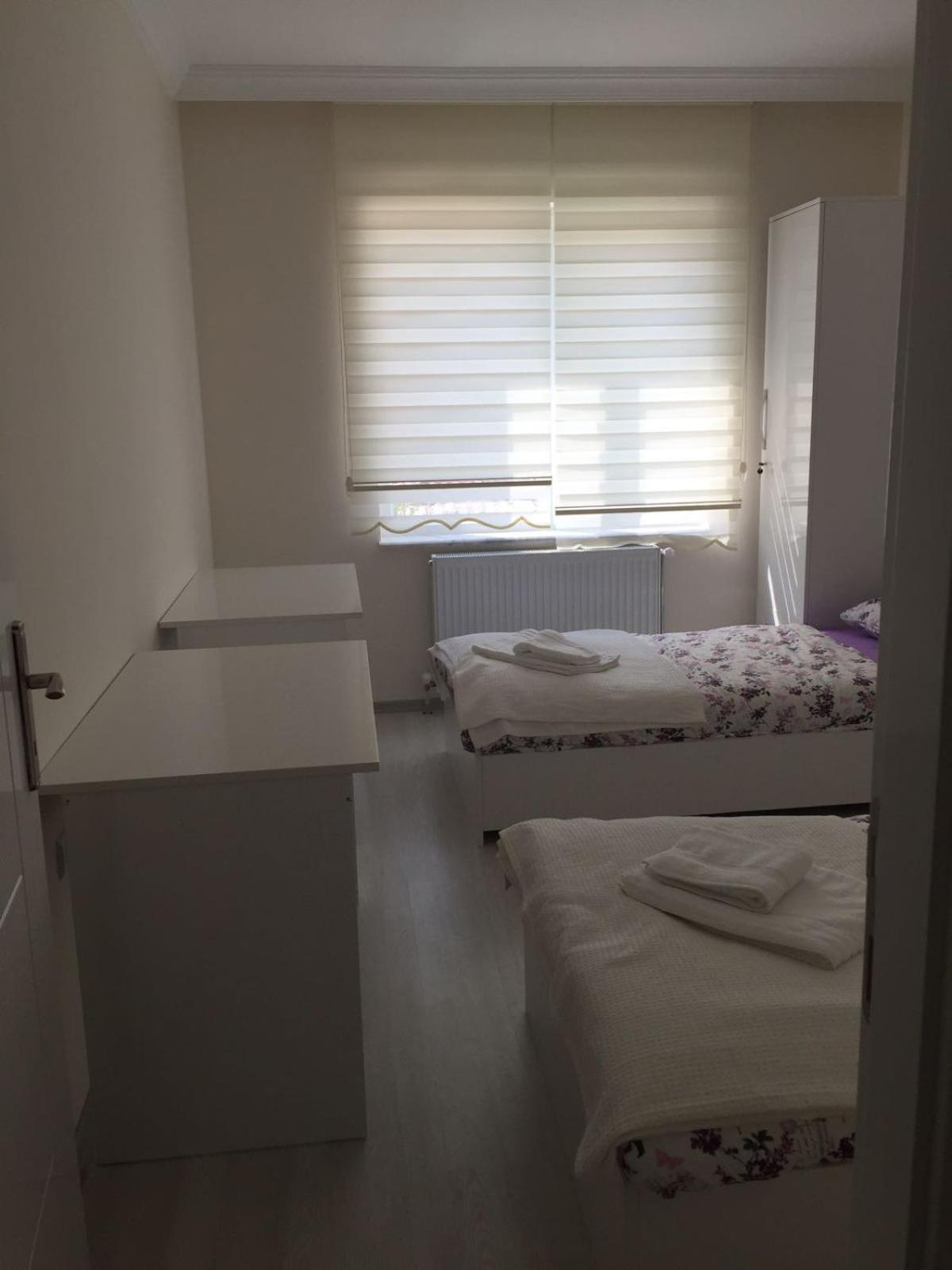Apartment photo 1