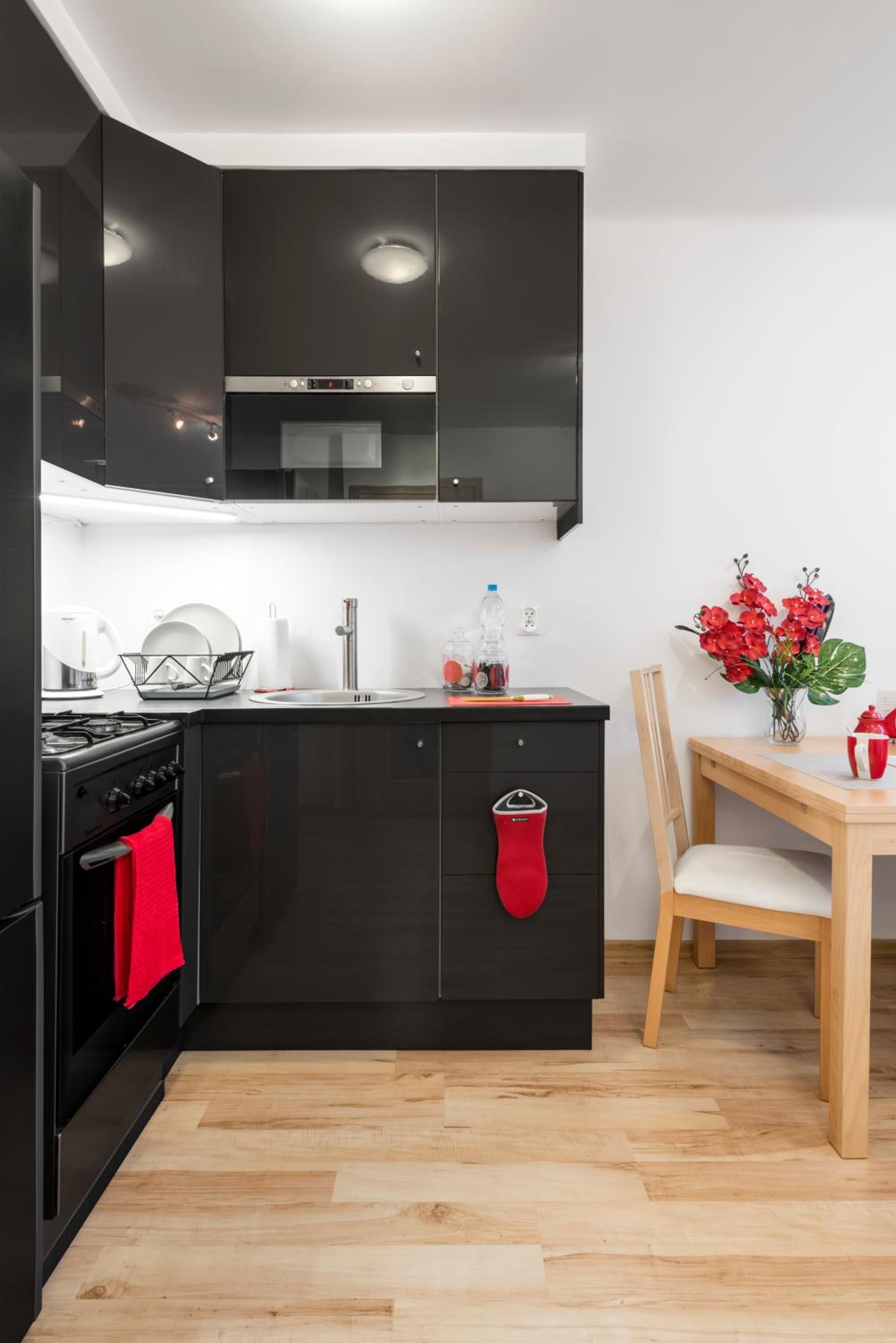Apartment - Photo 3