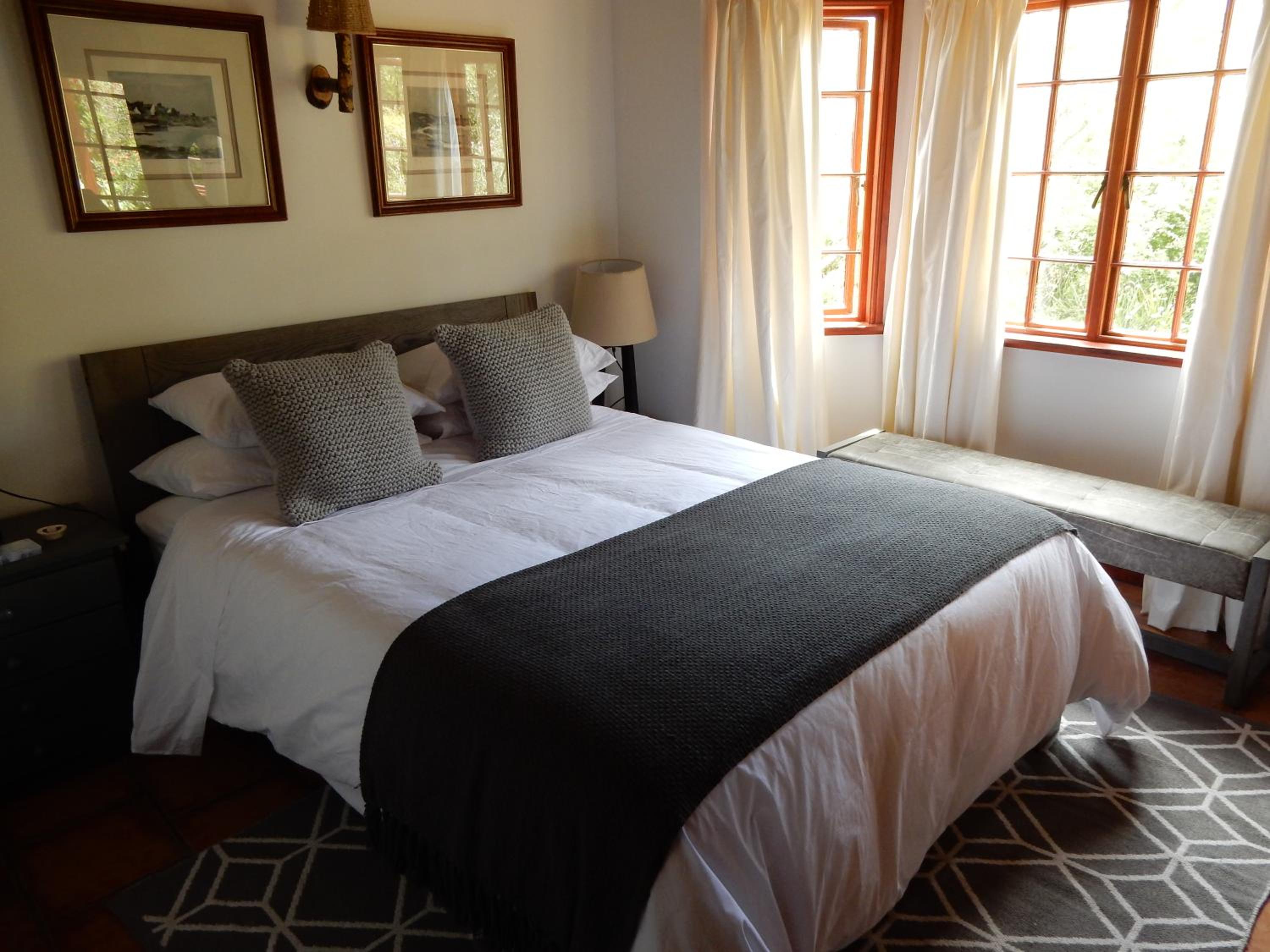 Two-Bedroom Cottage - Photo 17