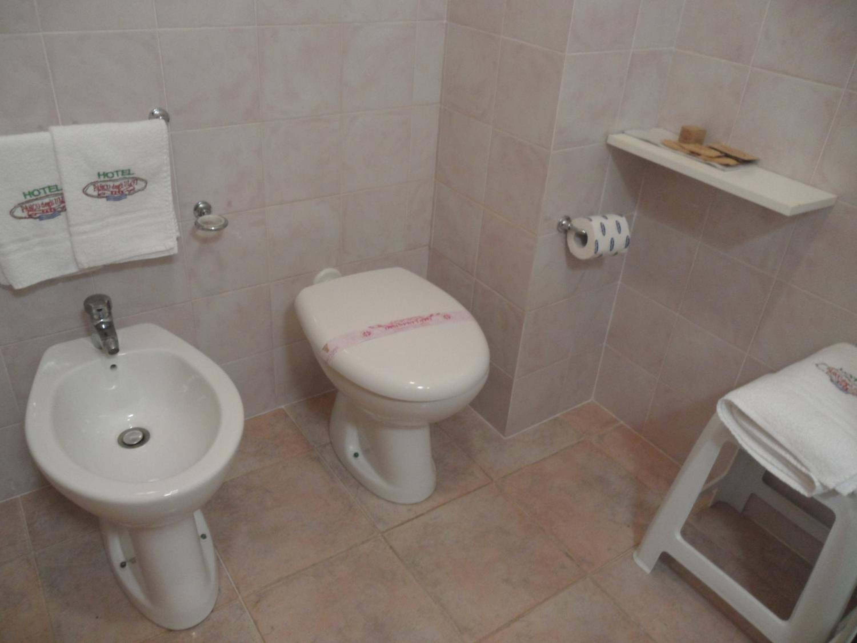 Triple Room - Photo 7