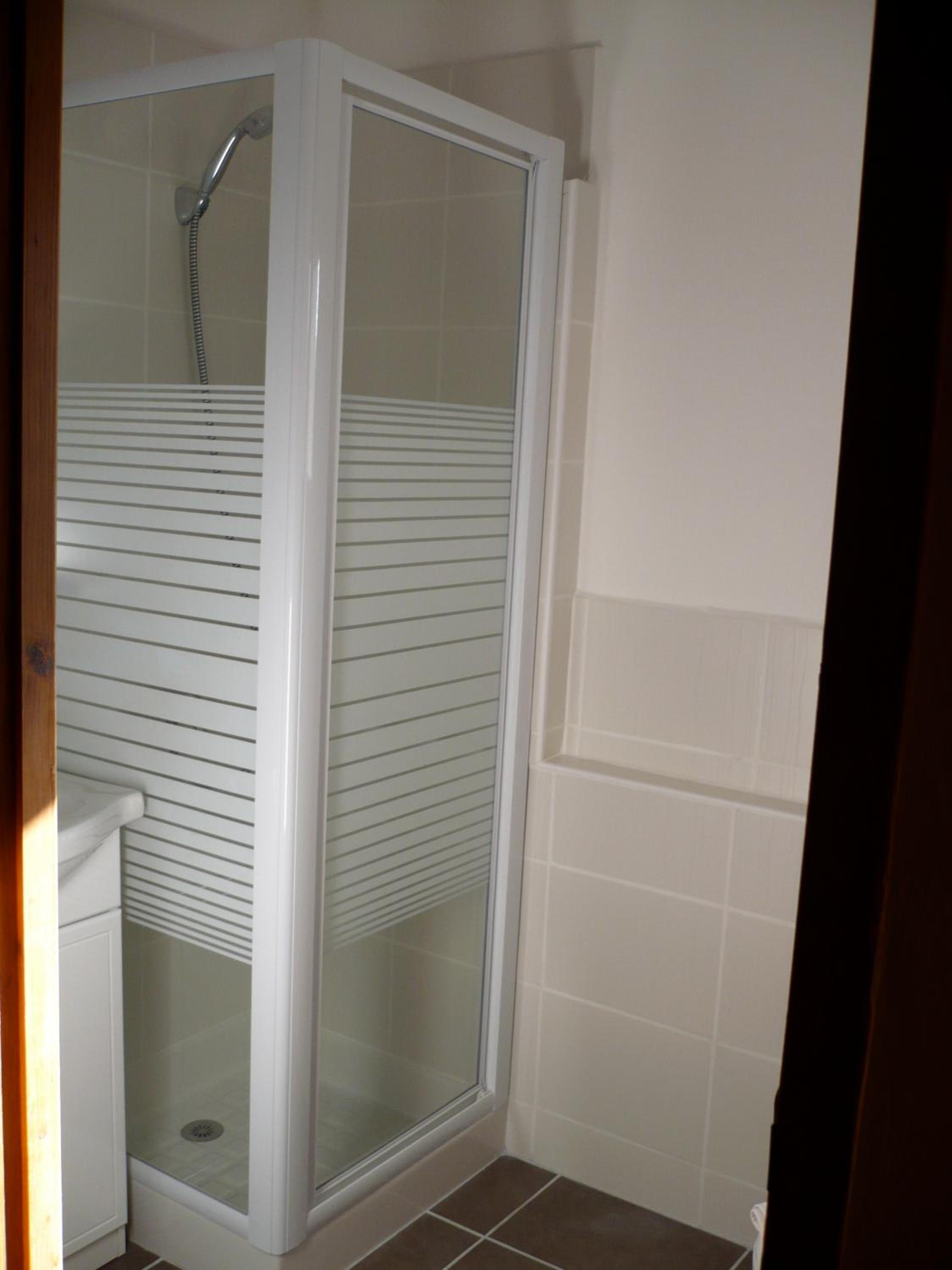 Double Room - Photo 10