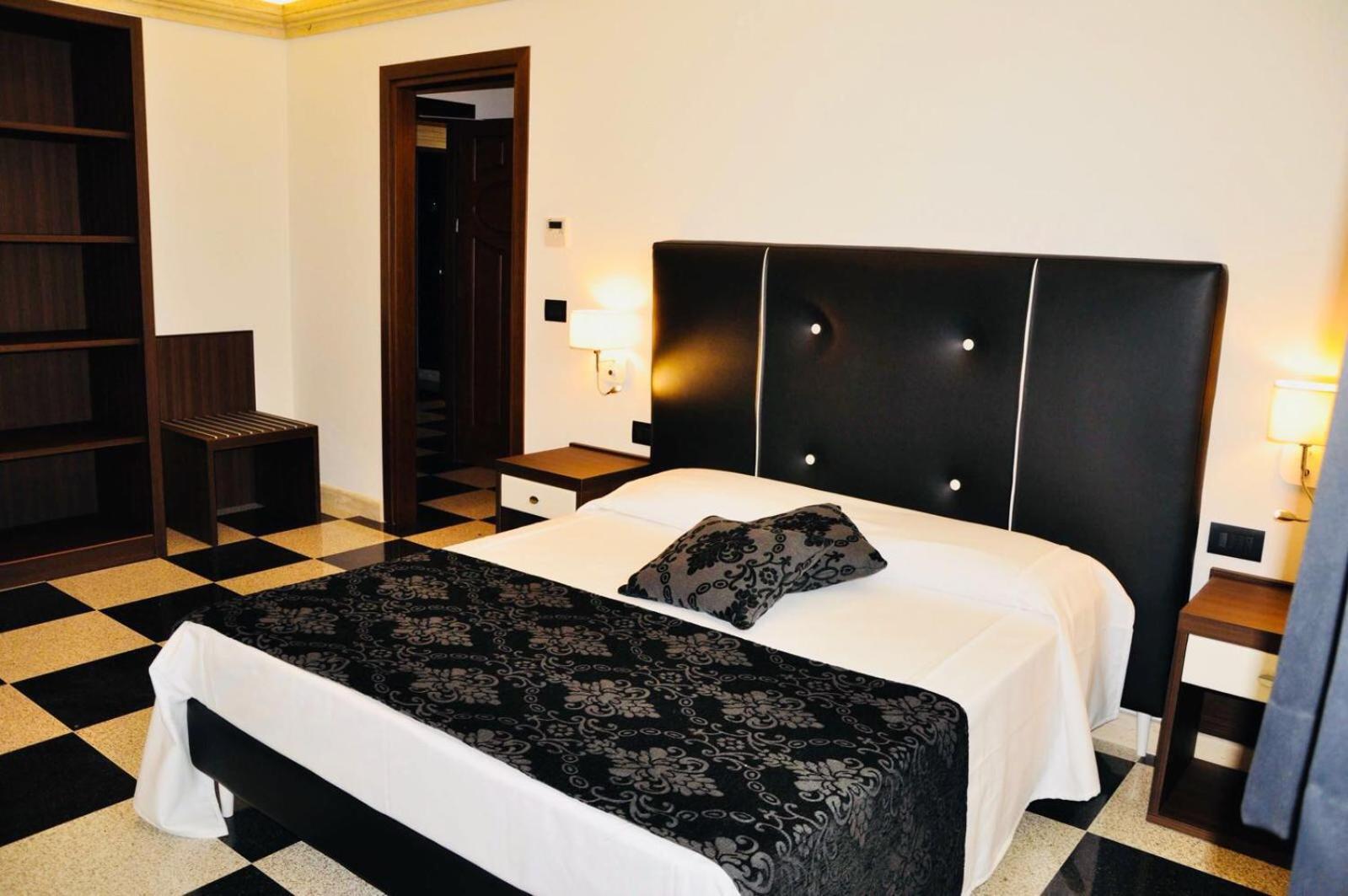Deluxe Queen Room photo 3