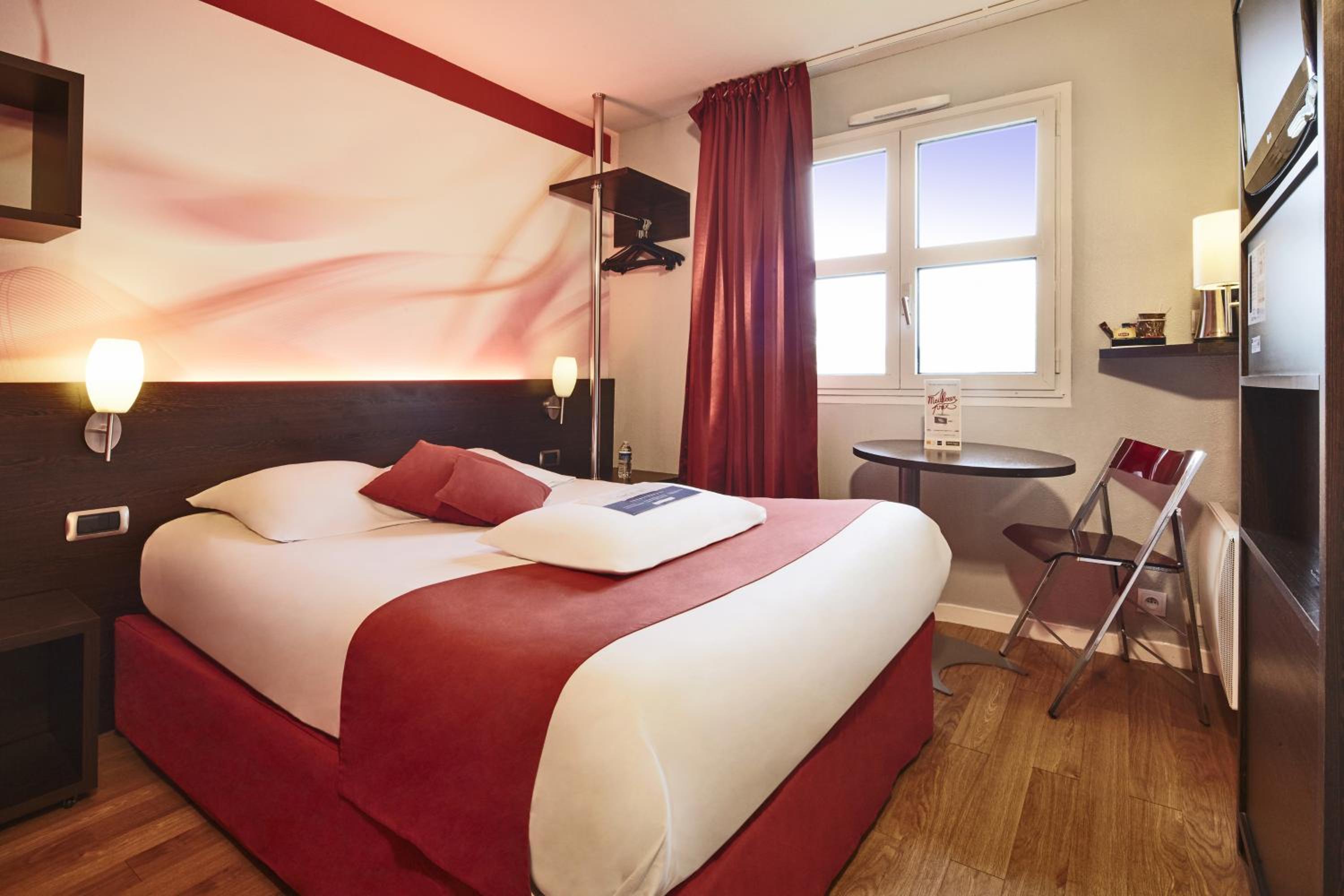 Double Room - Photo 20