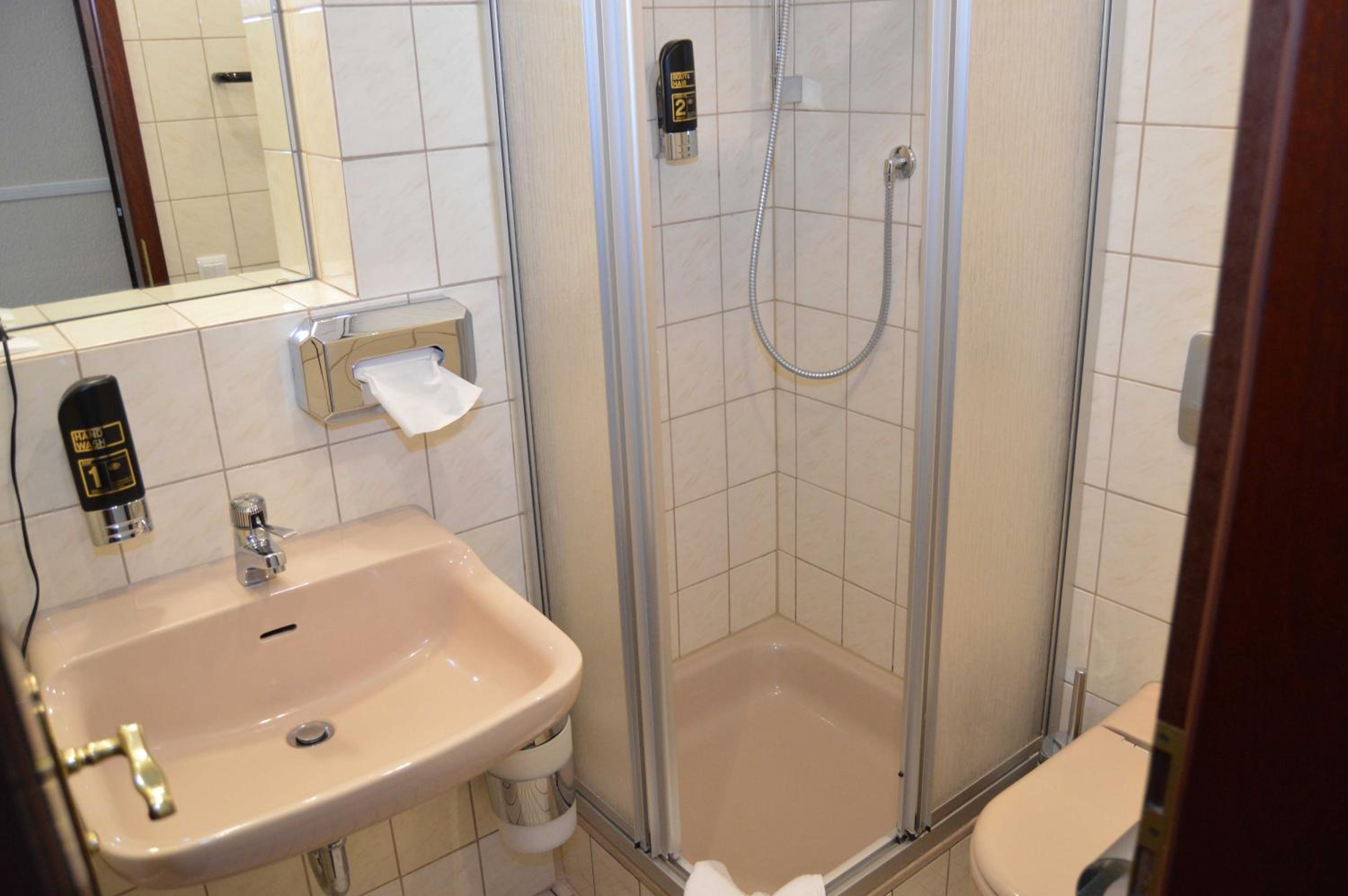 Standard Single Room photo 3