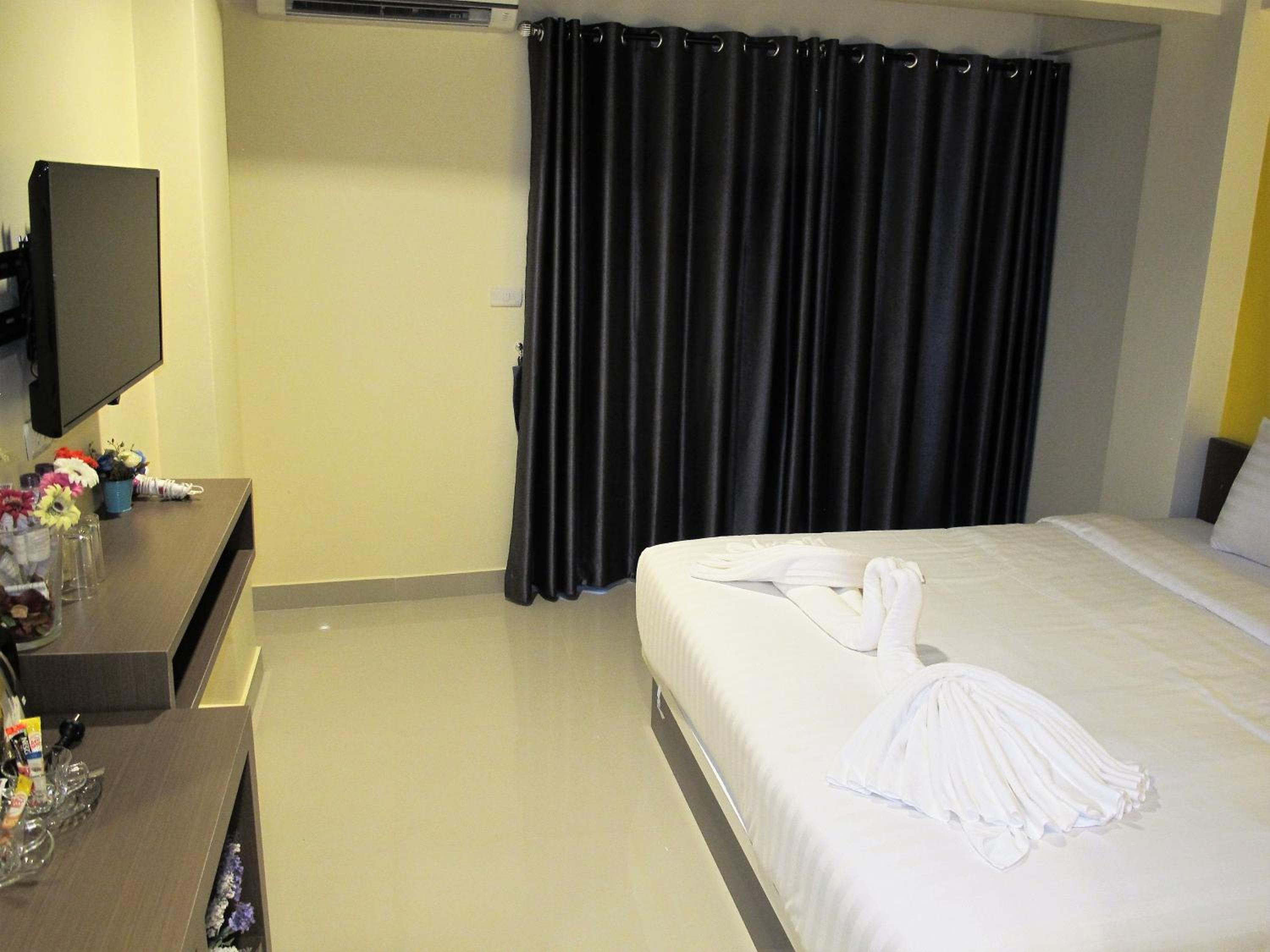 Standard Double Room - Round Trip Transfer  photo 3