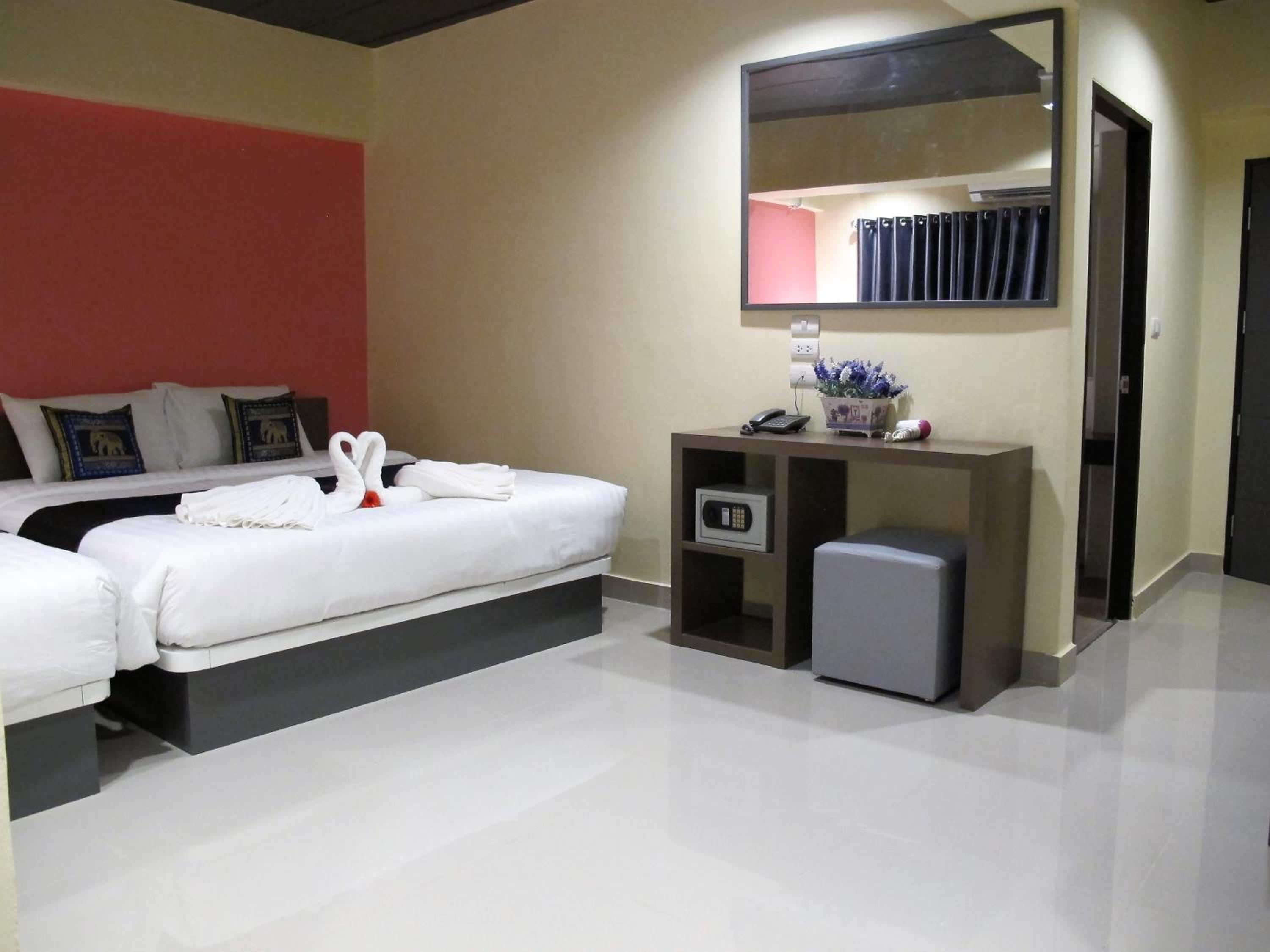 Superior Suite - Includetransfer From Hotel To Airport (Bkk) photo 3