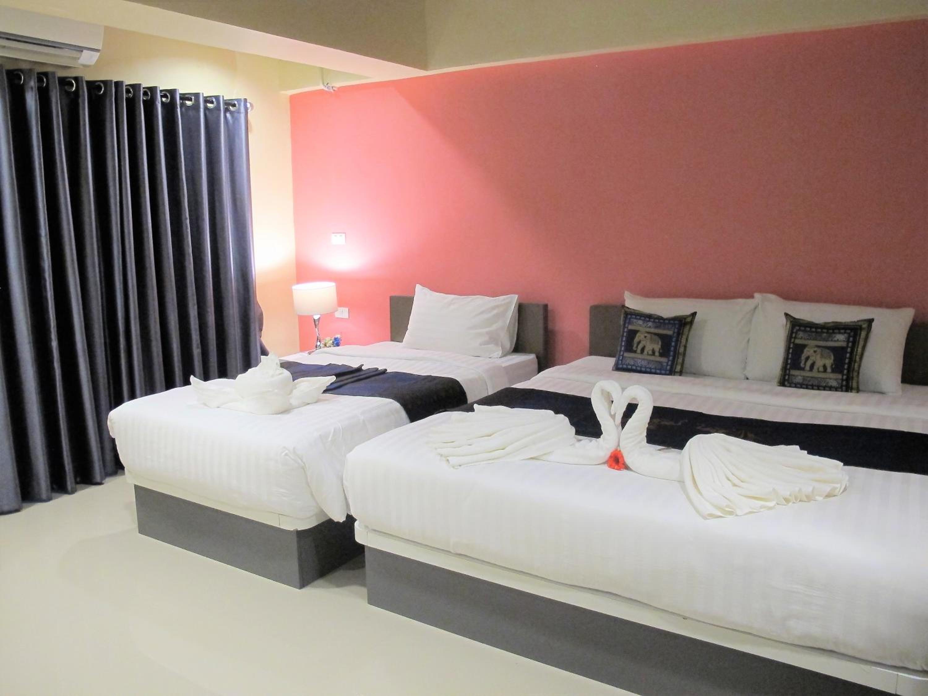 Superior Suite - Includetransfer From Airport (Bkk) To Hotel photo 1
