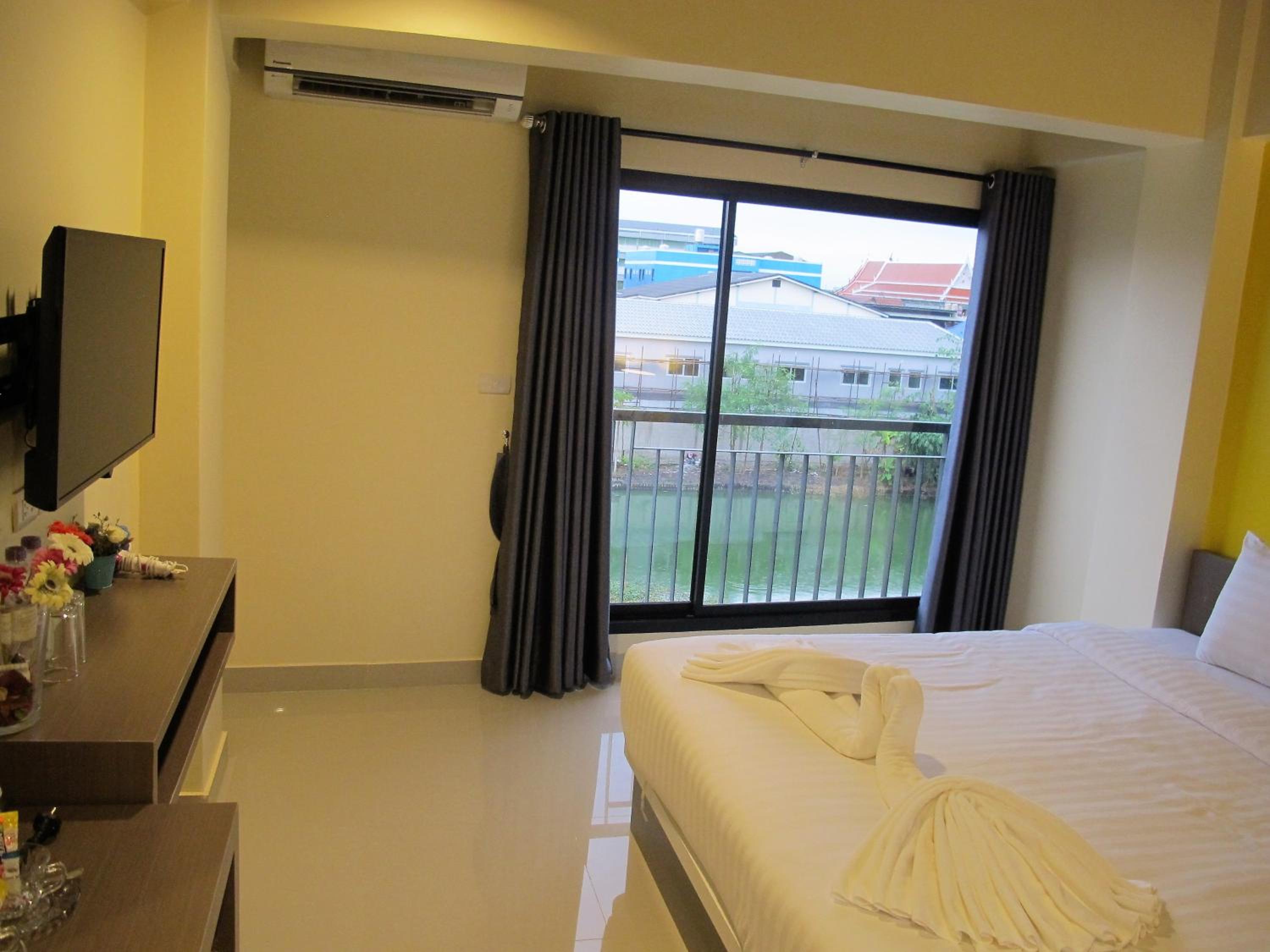 Standard Double Room - Round Trip Transfer  photo 2