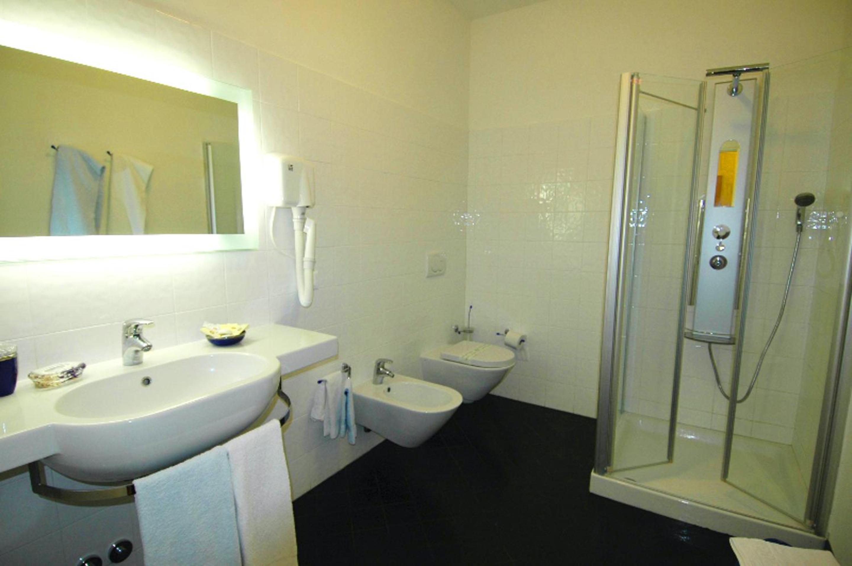 Superior Double or Twin Room with Terrace photo 2