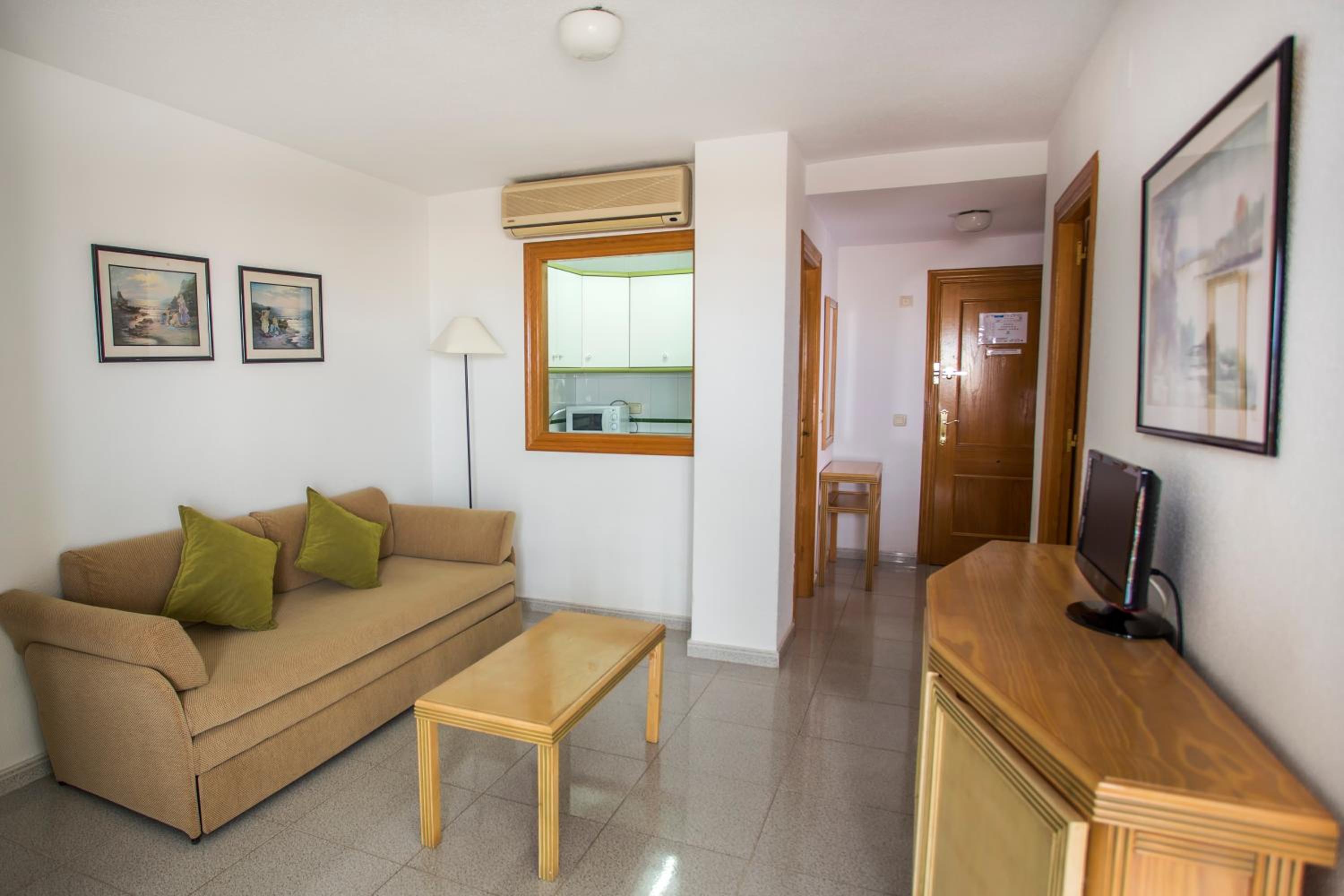 Apartamento económico de dos habitaciones.