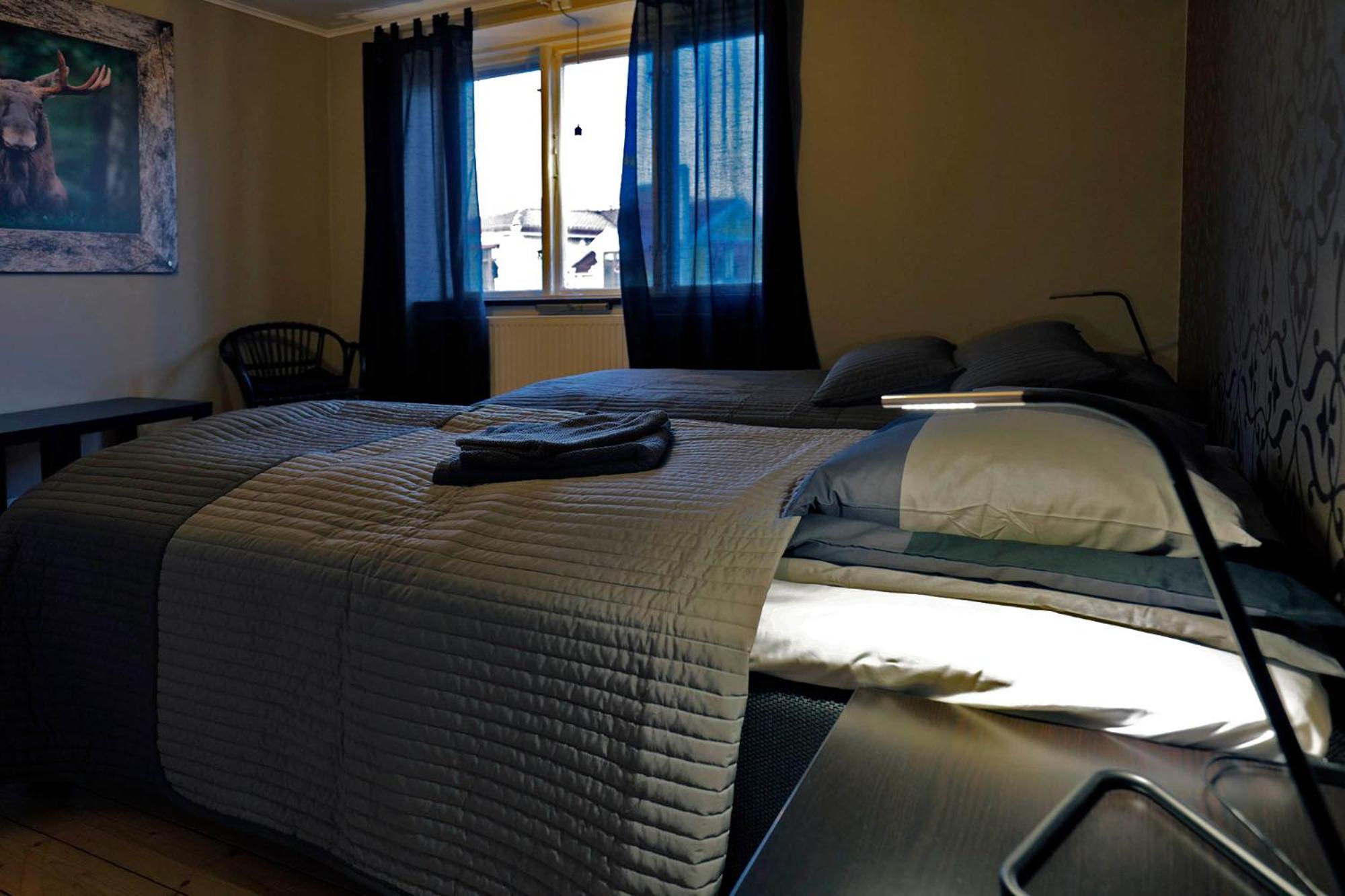 Double Room with Shared Bathroom photo 2
