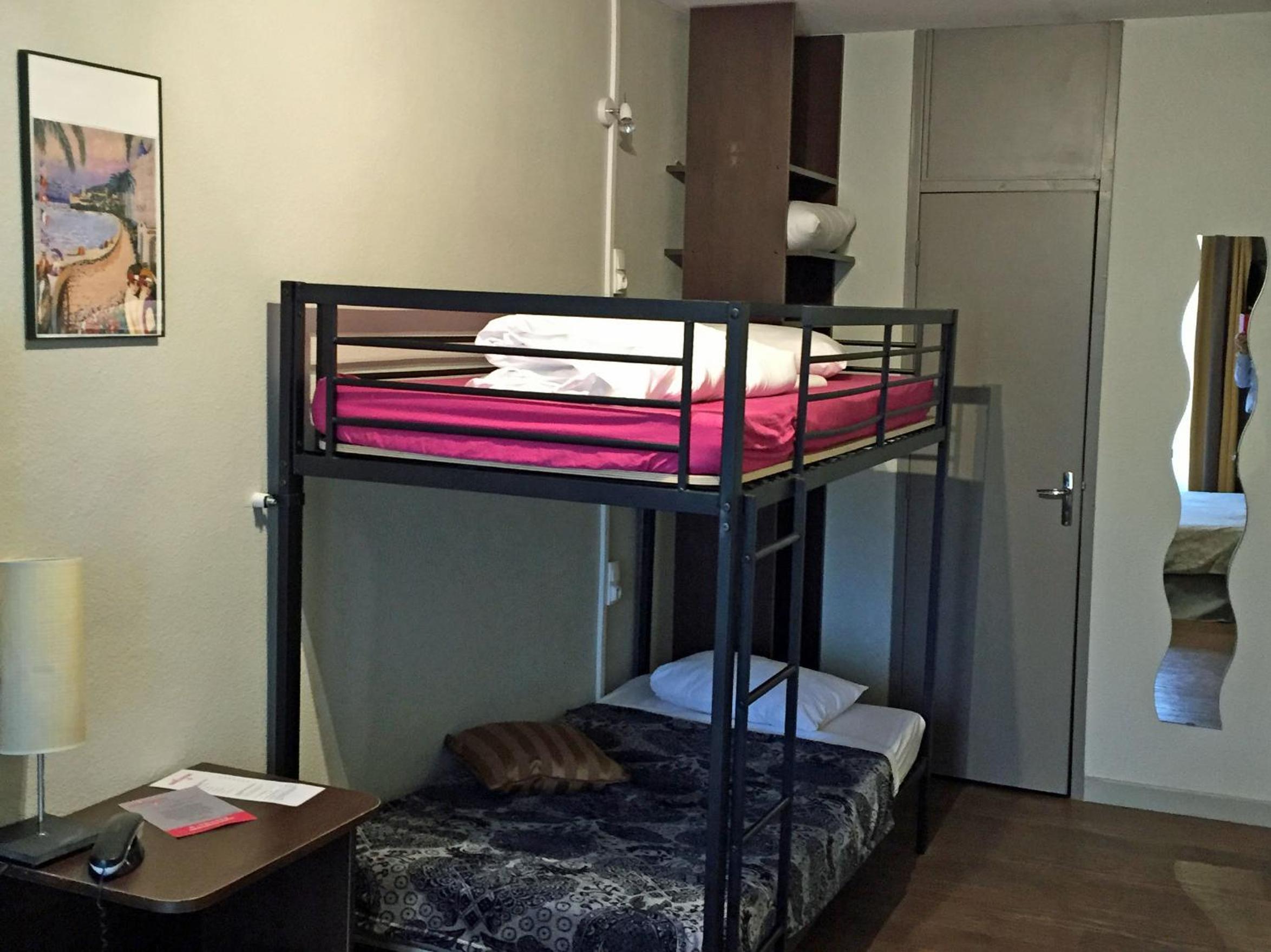 Quadruple Room - Photo 2