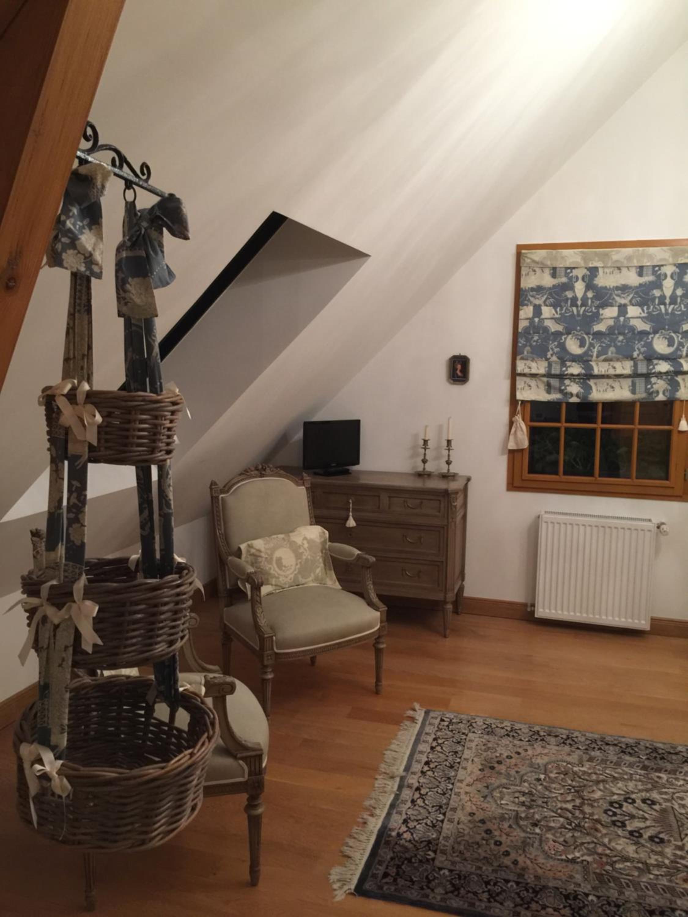 Double Room with Private External Bathroom - Photo 2