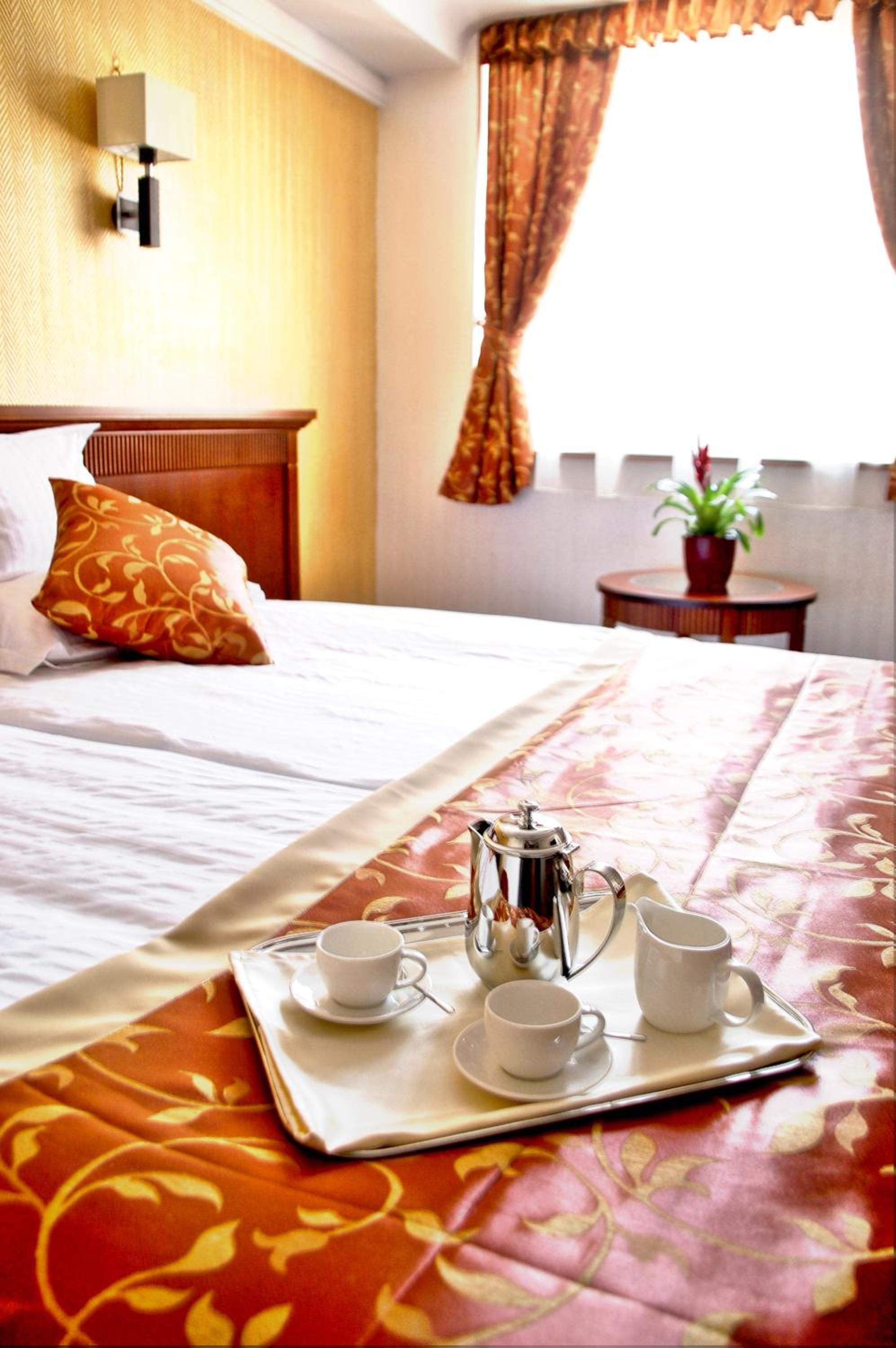 Standard Double/Twin Room - Photo 4