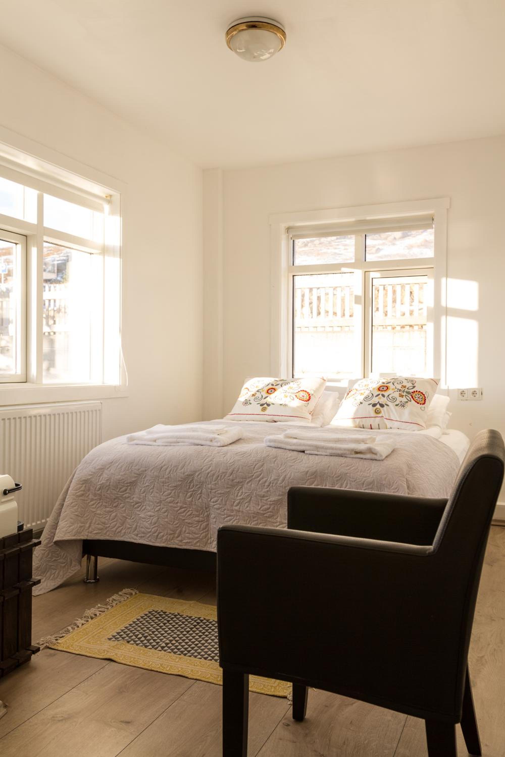 Standard Double Room - Photo 2