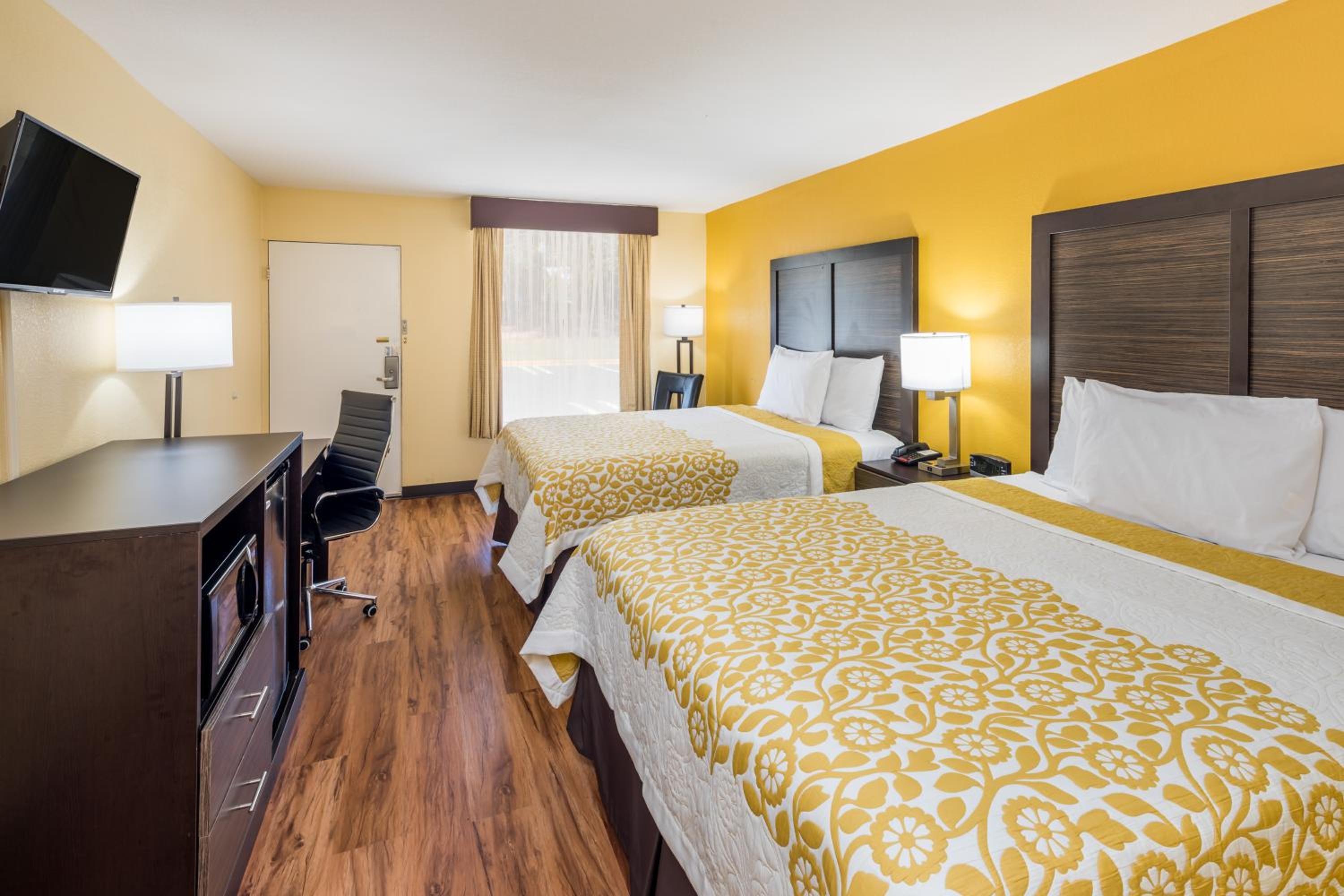 Queen Room with Two Queen Beds - Photo 1