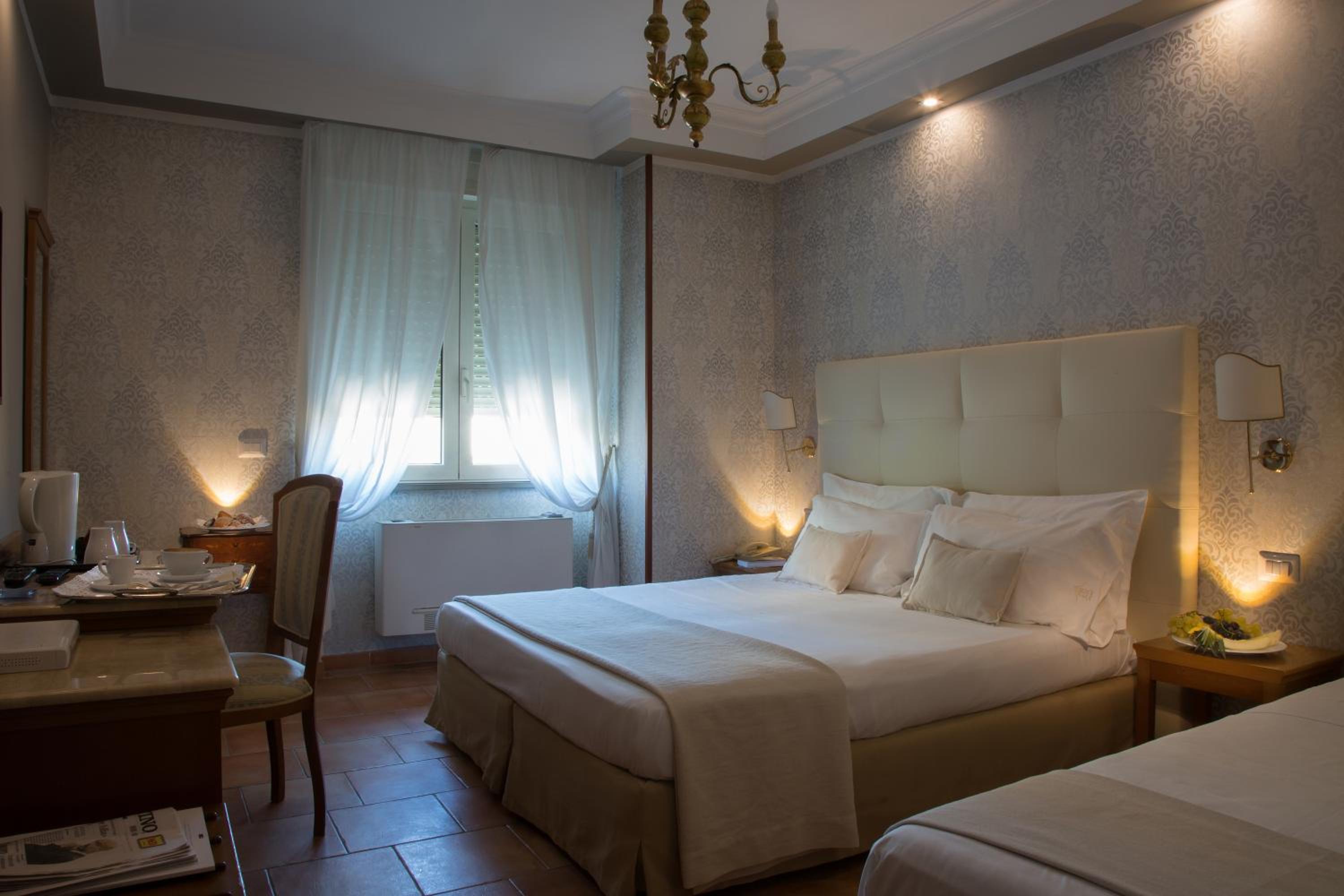 Standard Triple Room photo 3