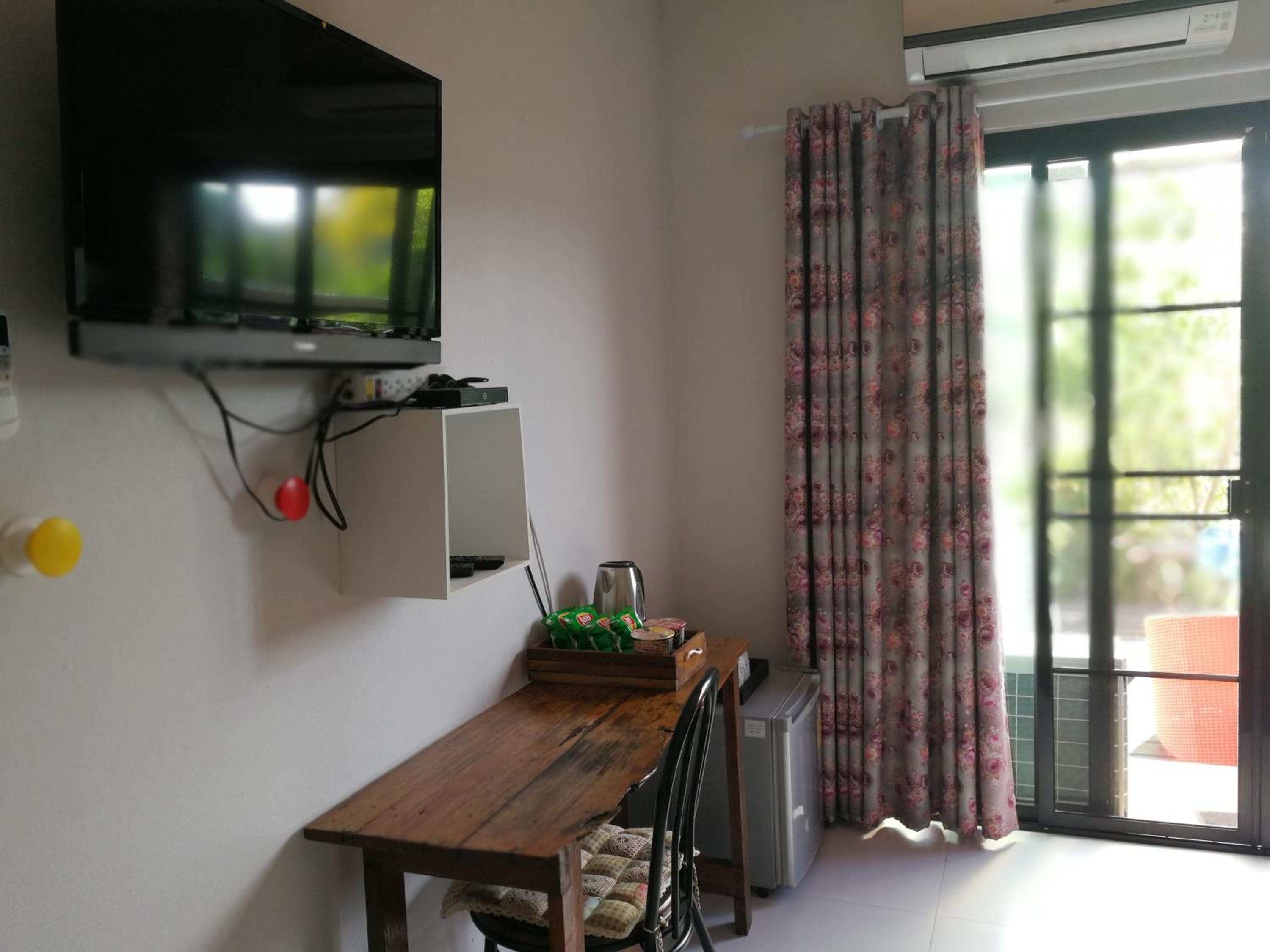 Deluxe Family Room photo 3