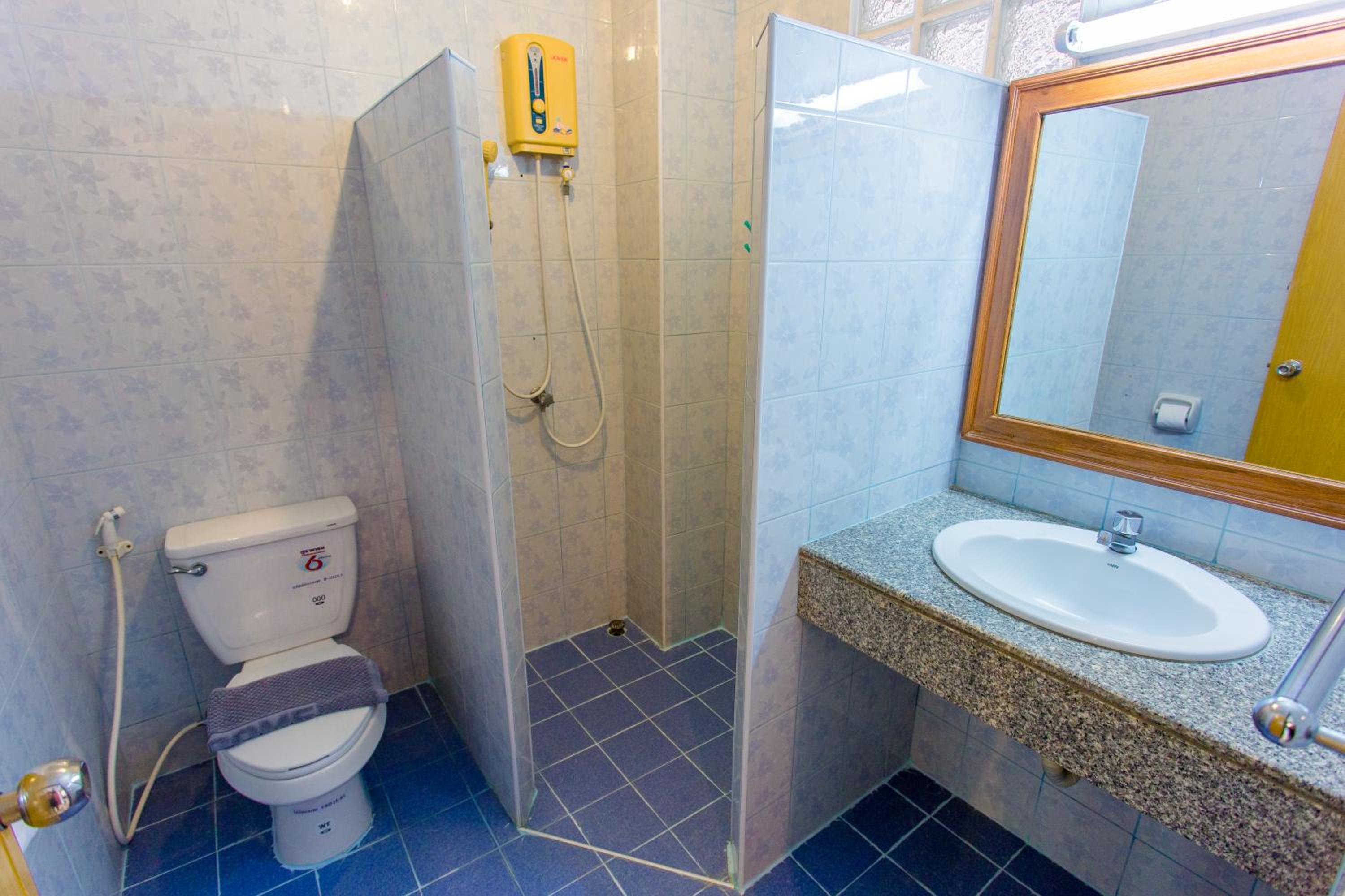 Deluxe Twin Room photo 2
