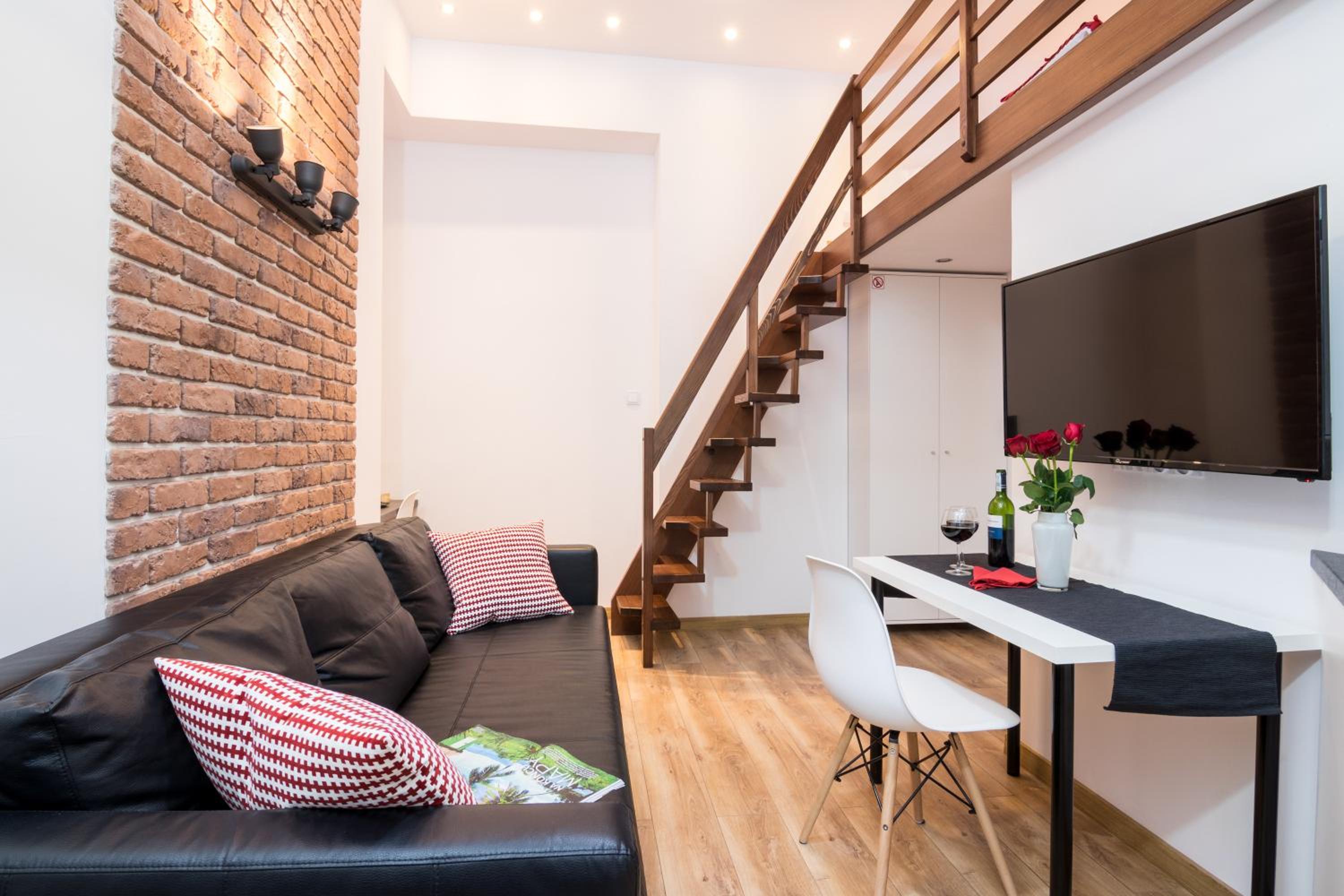 Apartment with Balcony