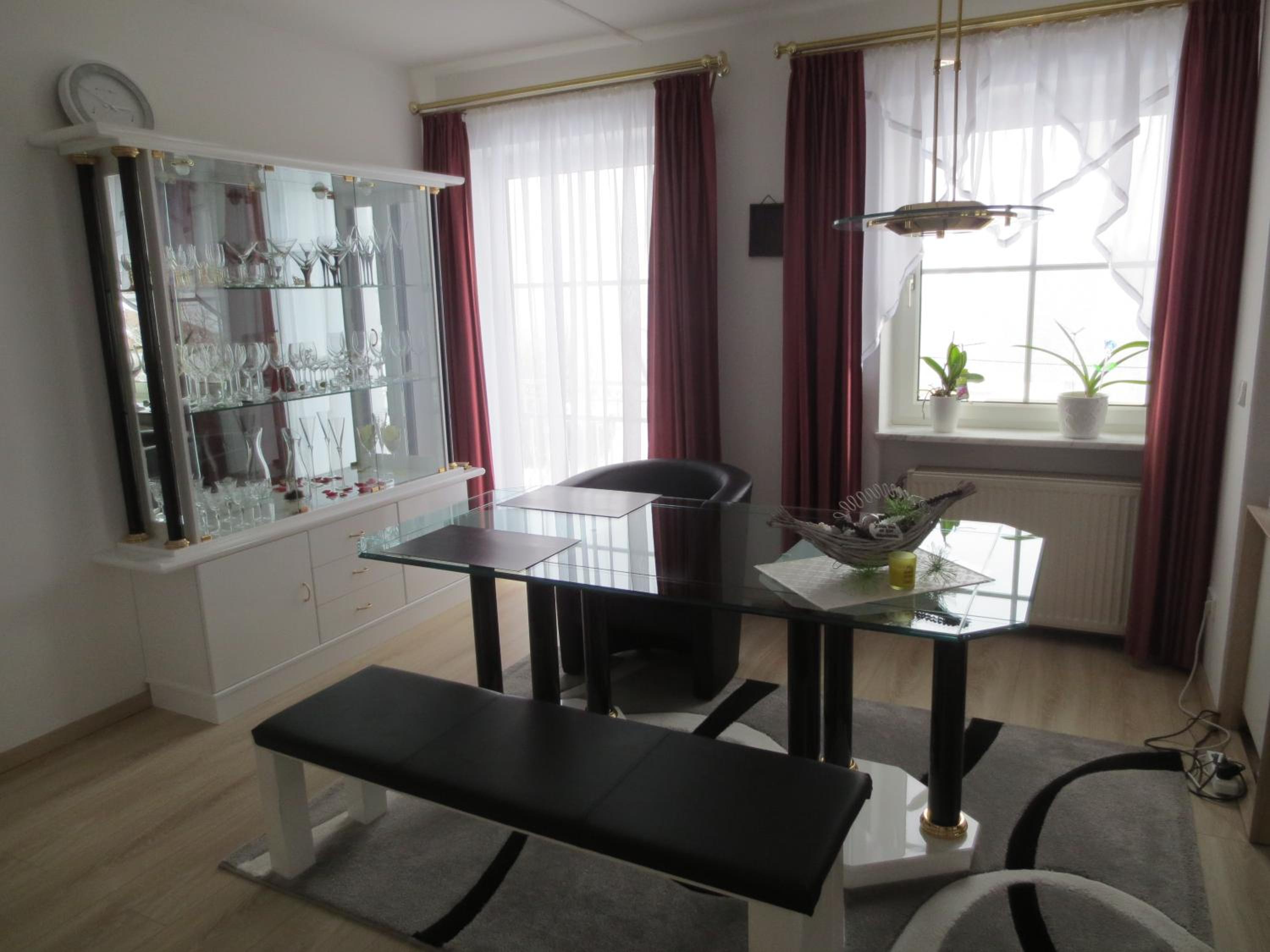 Apartment photo 2