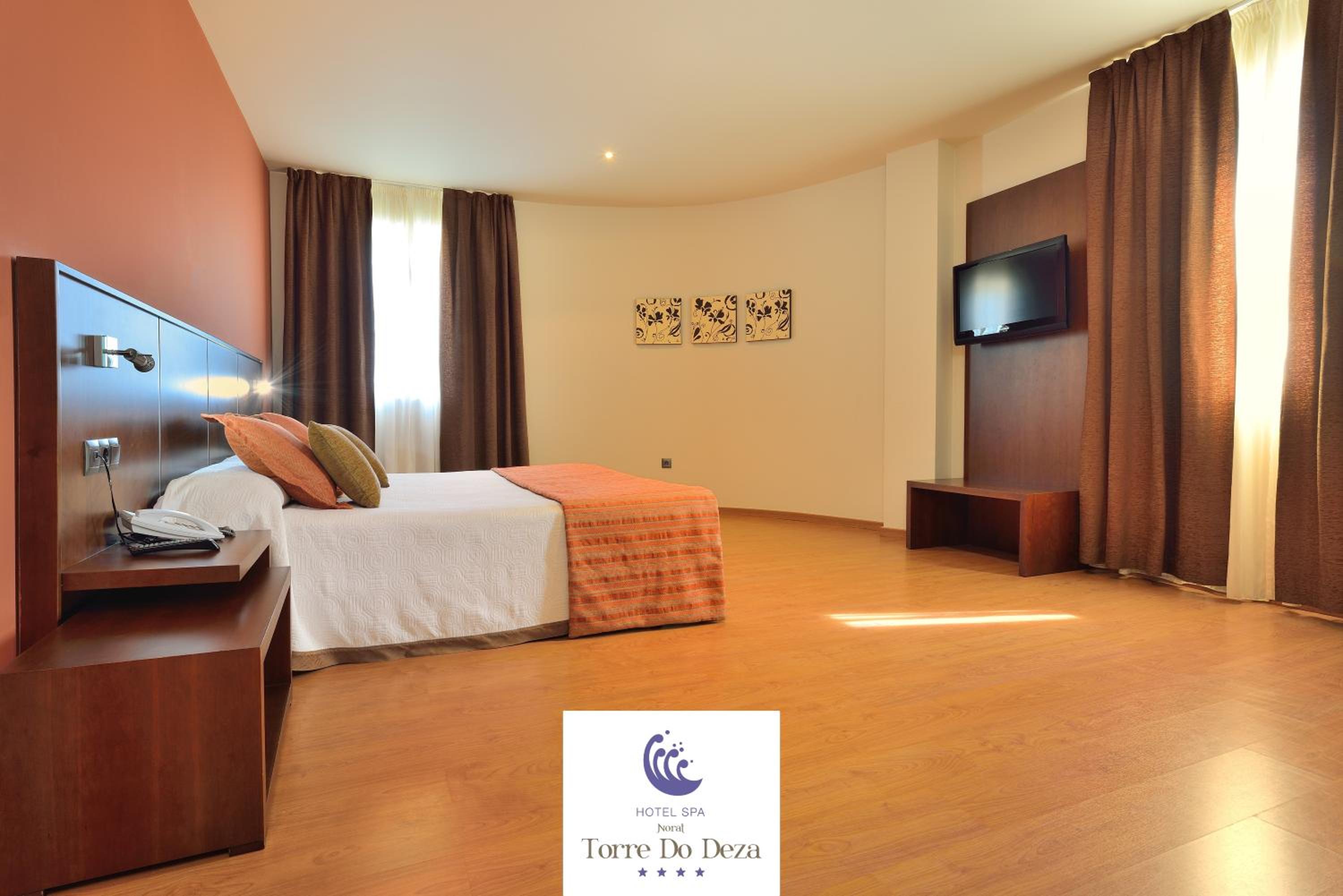 Double or Twin Room - Photo 8