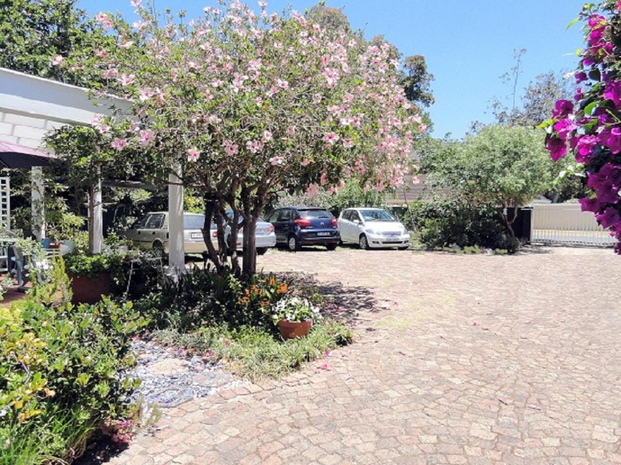 Bungalow - Photo 13