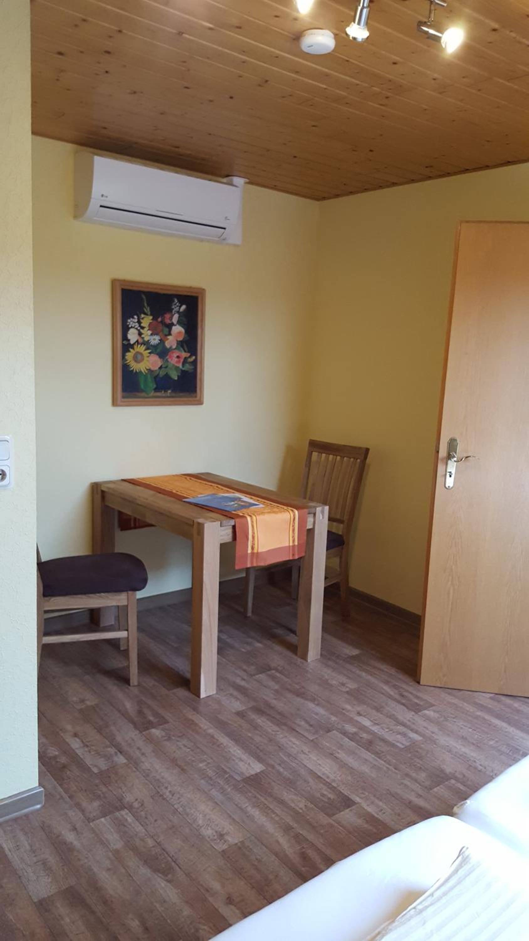 Double Room - Photo 5