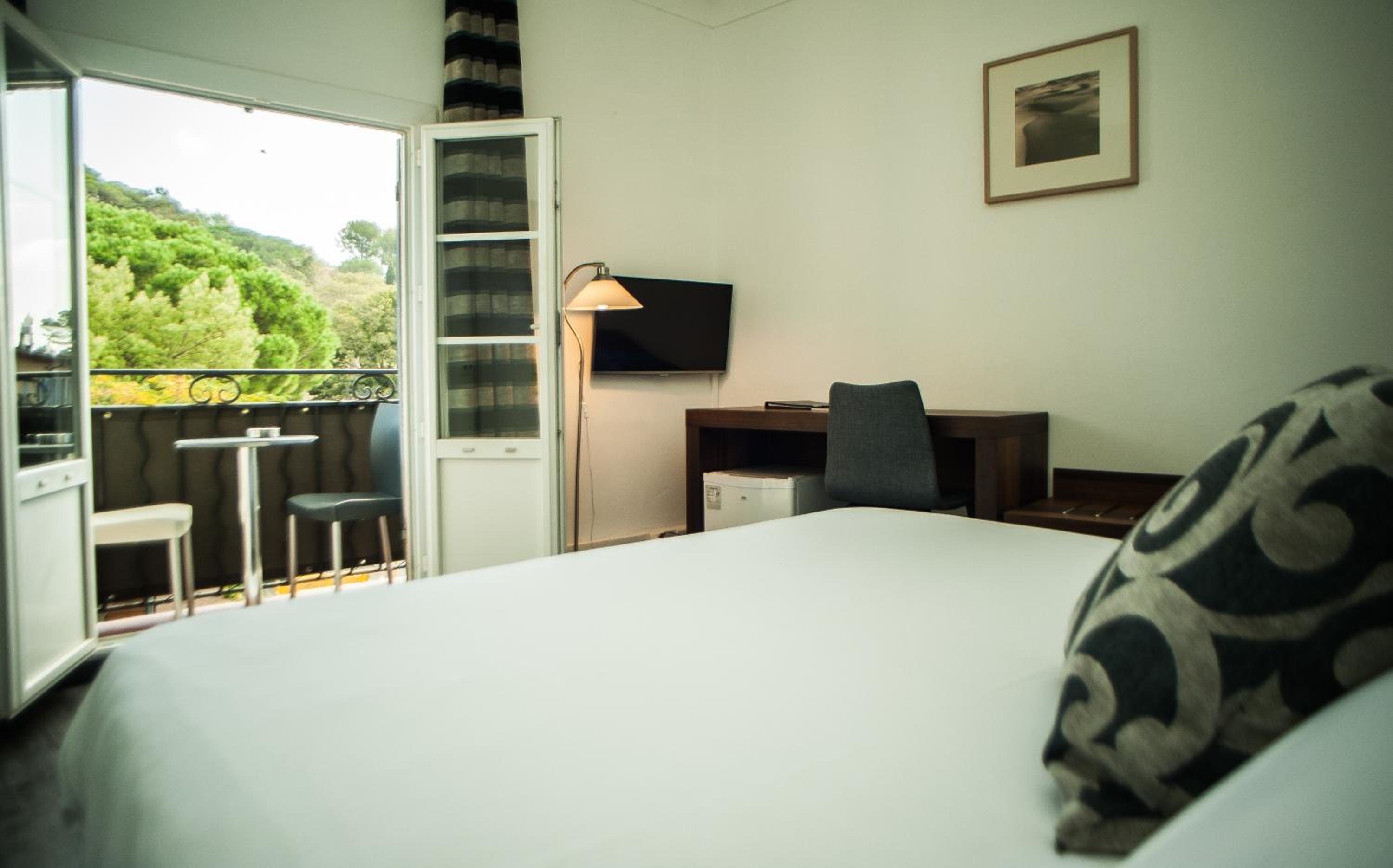 Standard Double or Twin Room with Balcony photo 3