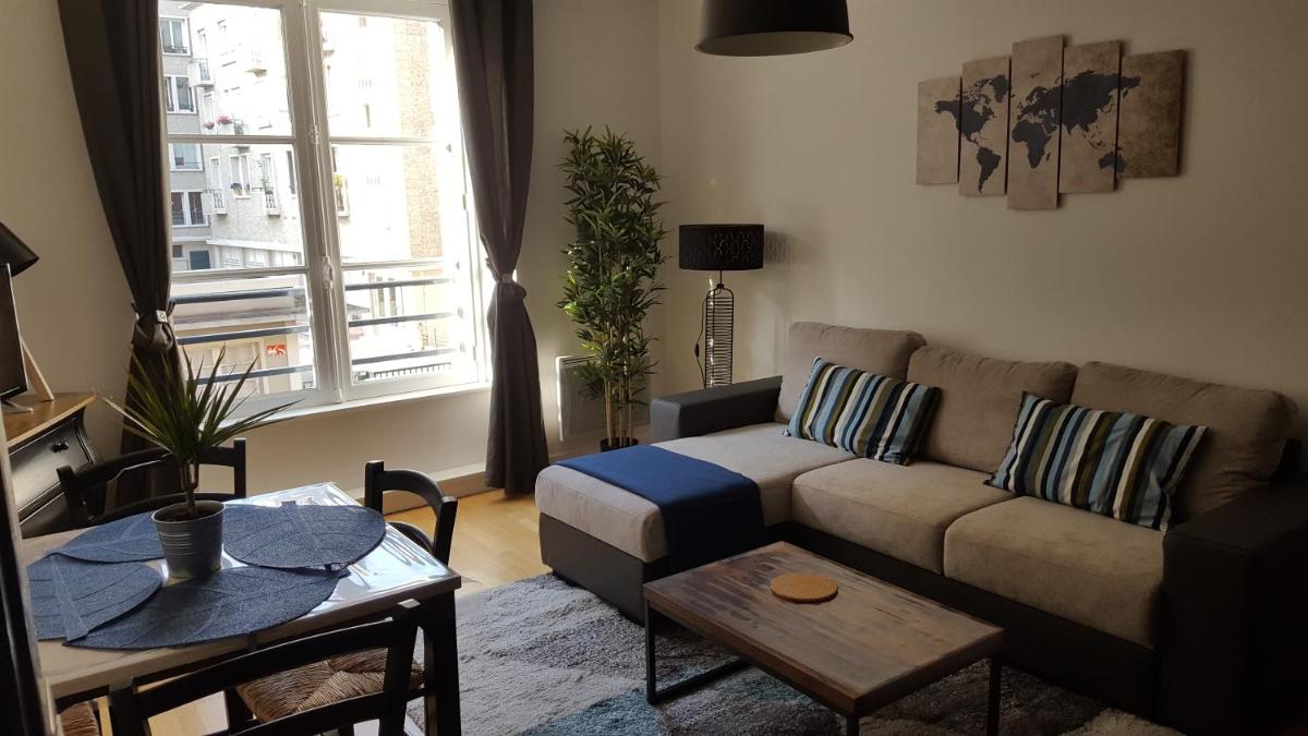 One-Bedroom Apartment photo 1
