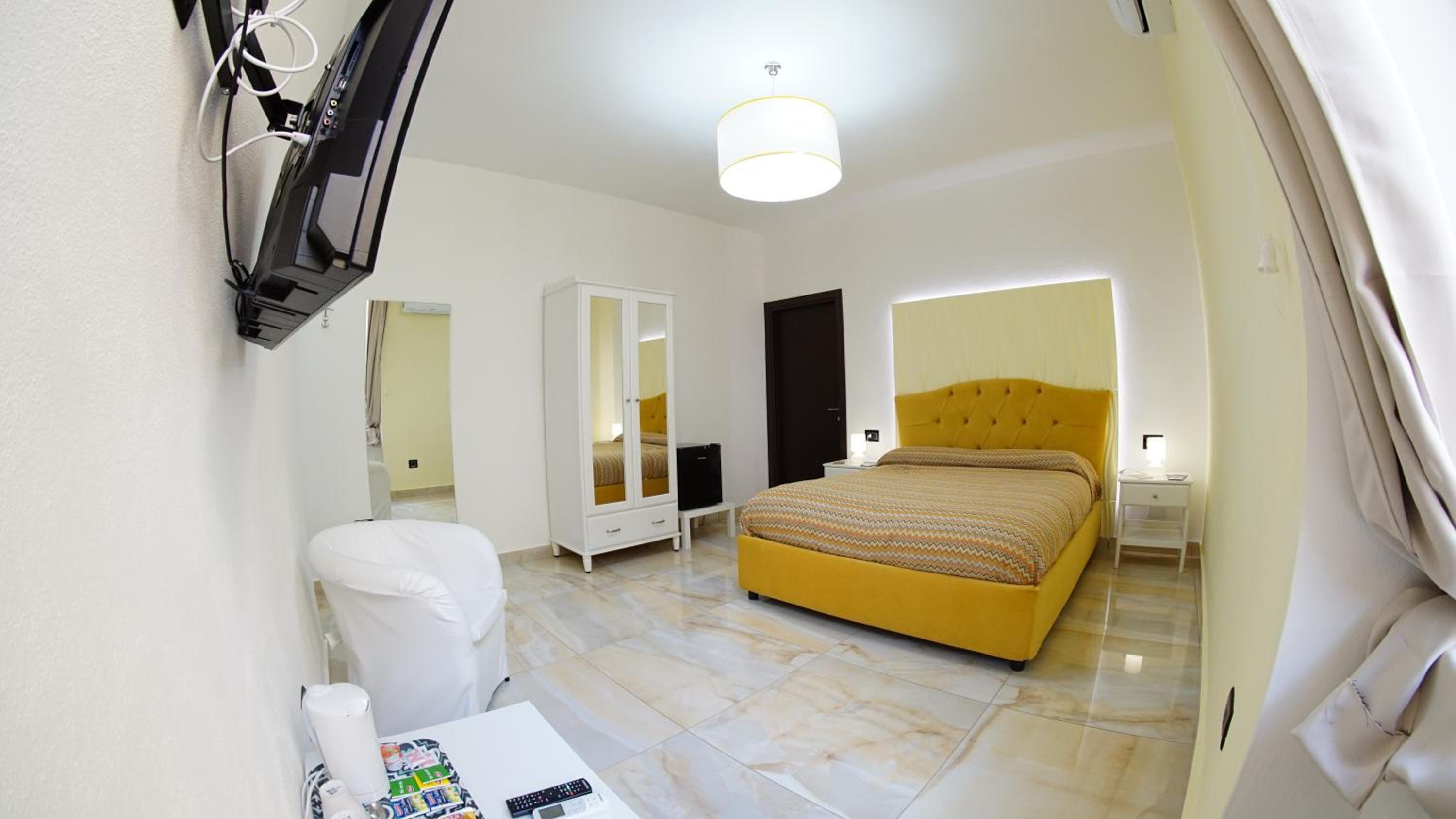 Deluxe King Room