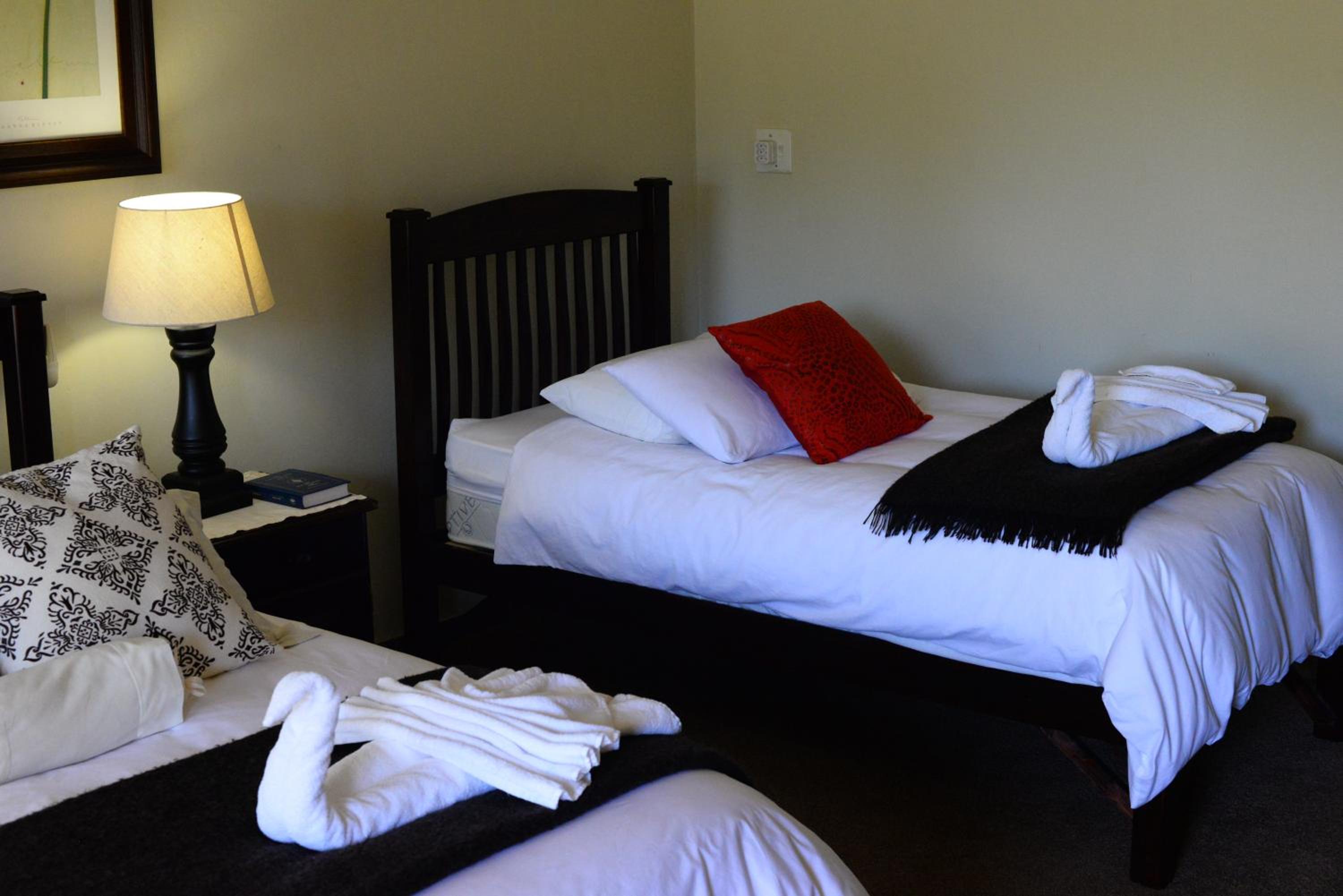 Twin/Double Room - Photo 10
