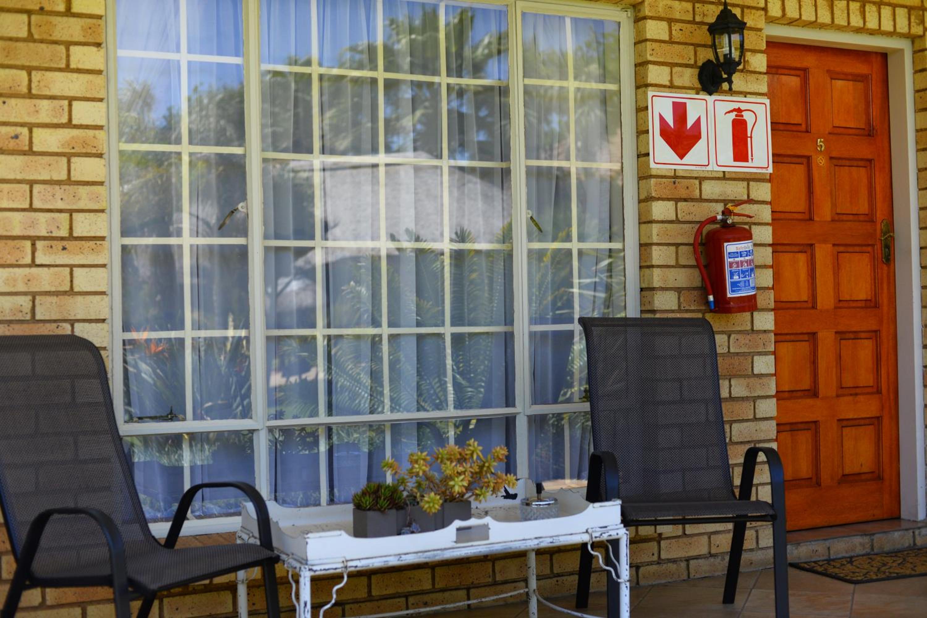 Twin/Double Room - Photo 6