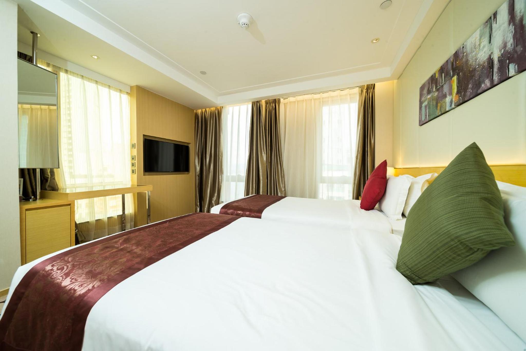 Deluxe Double or Twin Room with Sea View