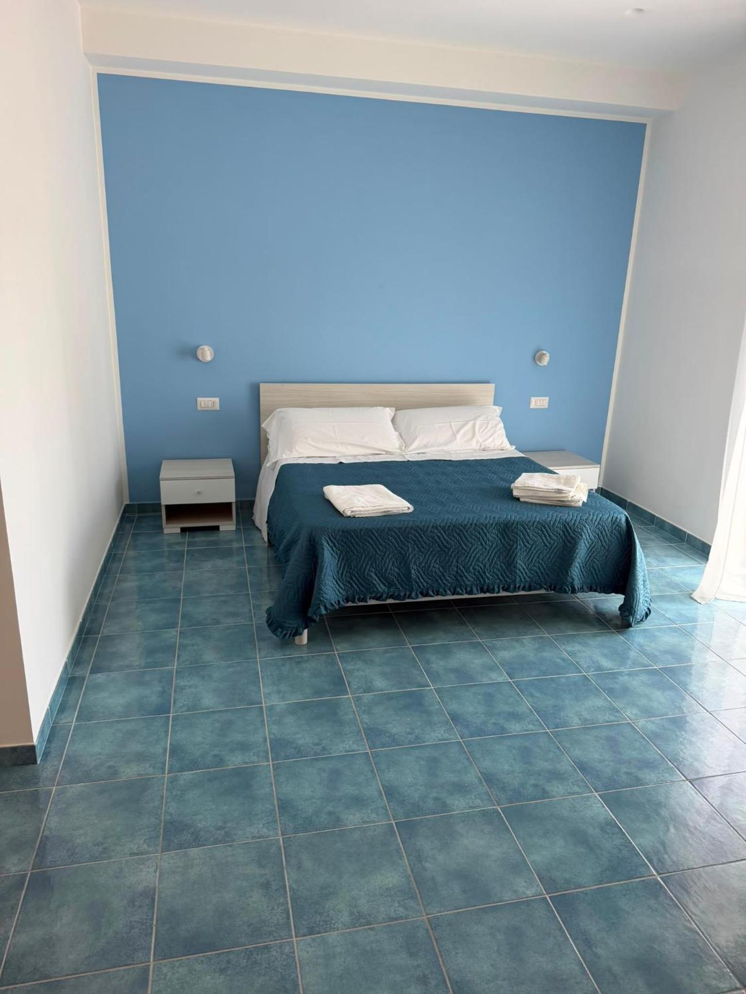 Classic Quadruple Room