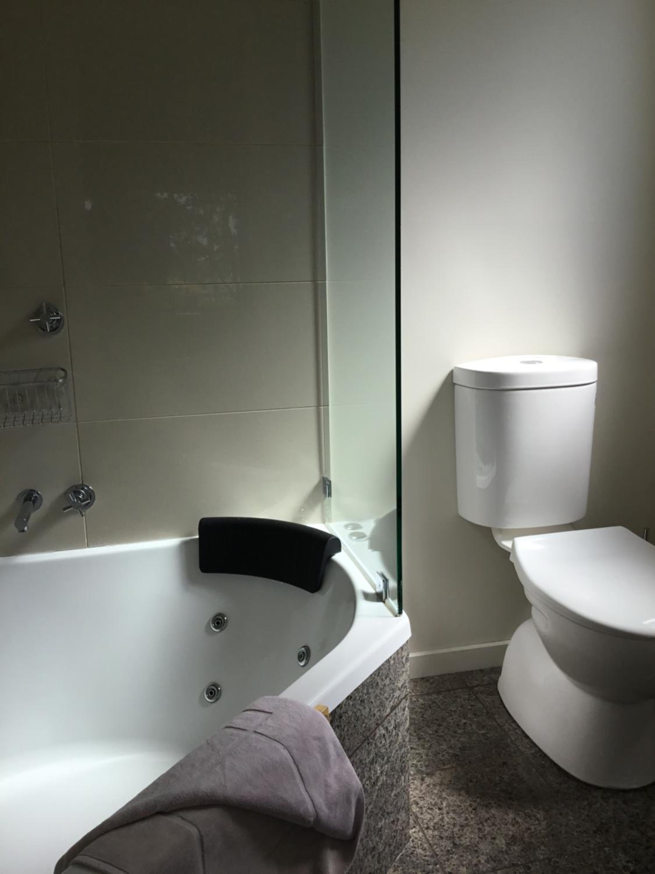 Double Room with Spa Bath photo 2