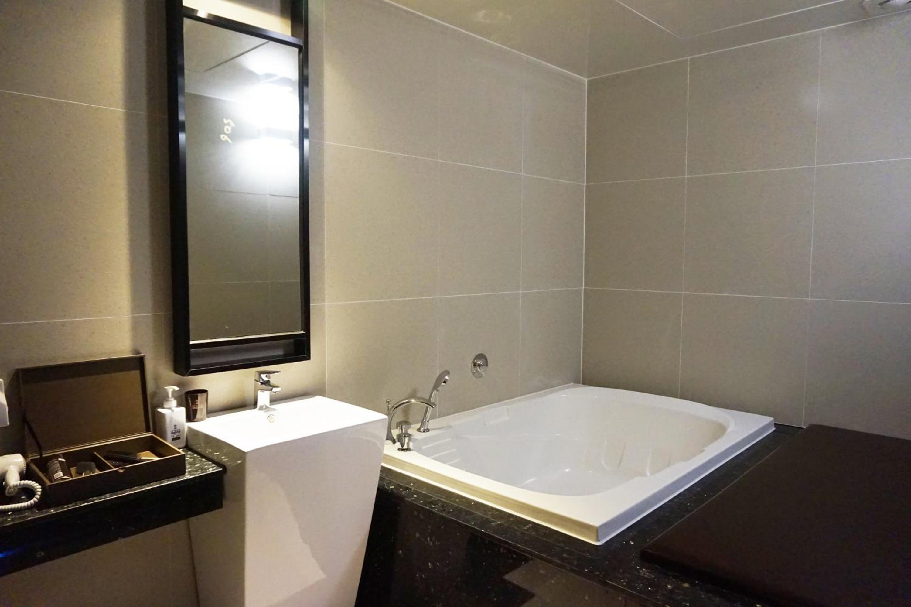 Double or Twin Room with Terrace photo 2