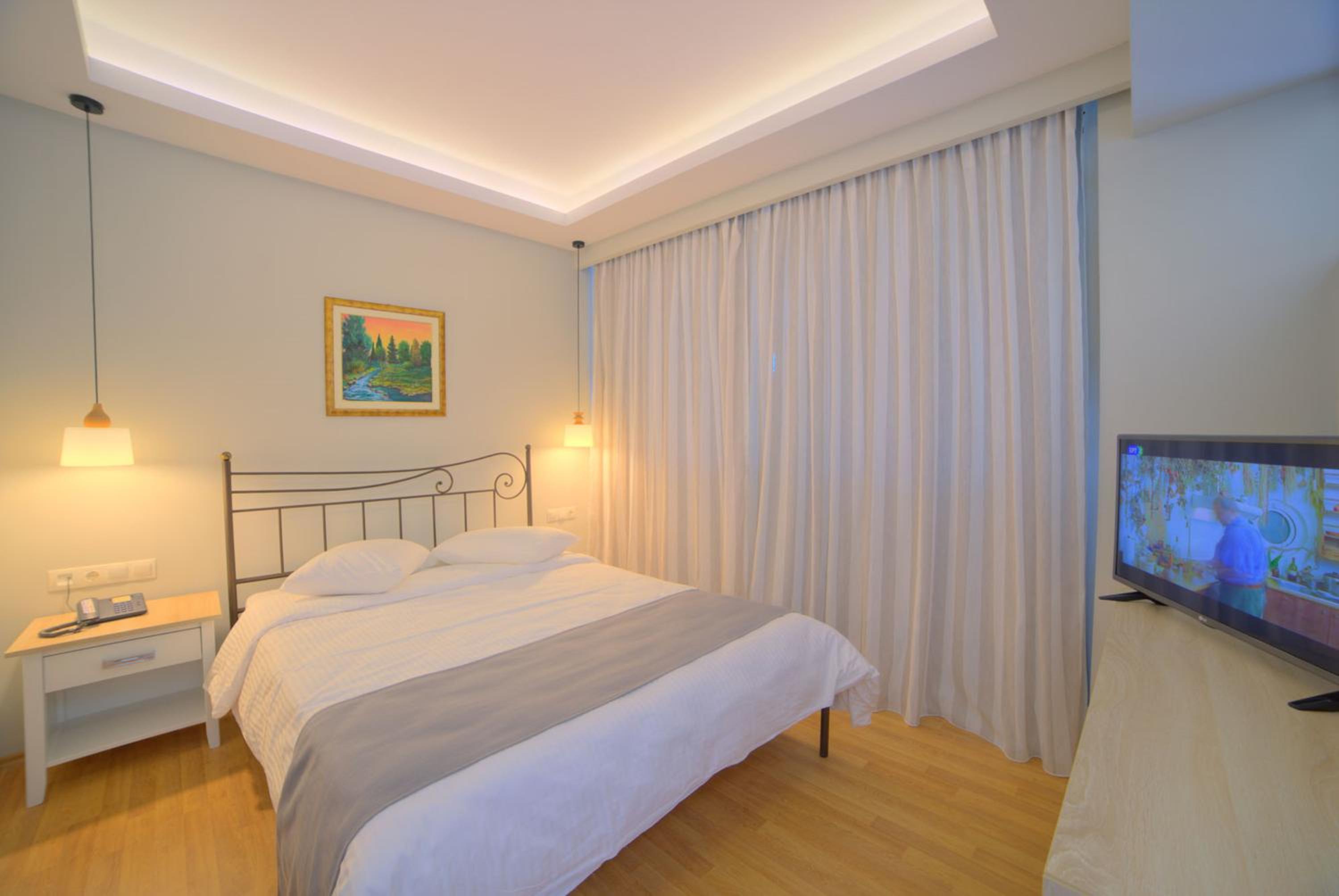 Standard Single Room with Mountain View photo 3