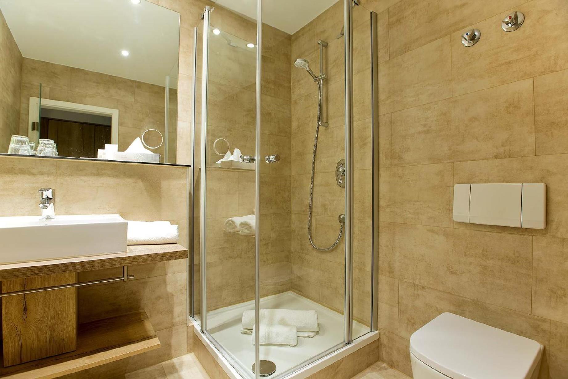 Economy Double Room photo 2