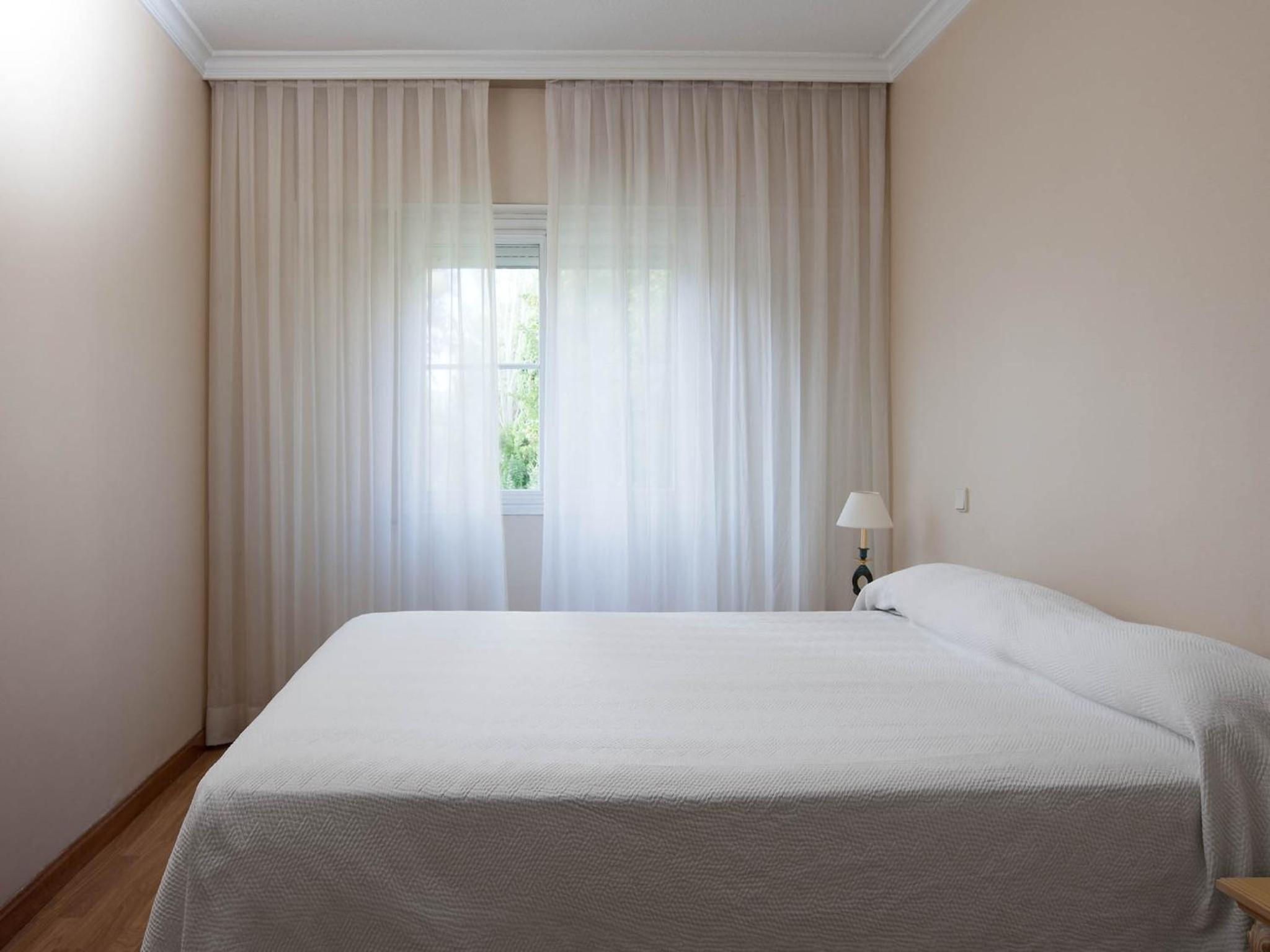 One-Bedroom Apartment (3 Adults) - Photo 2